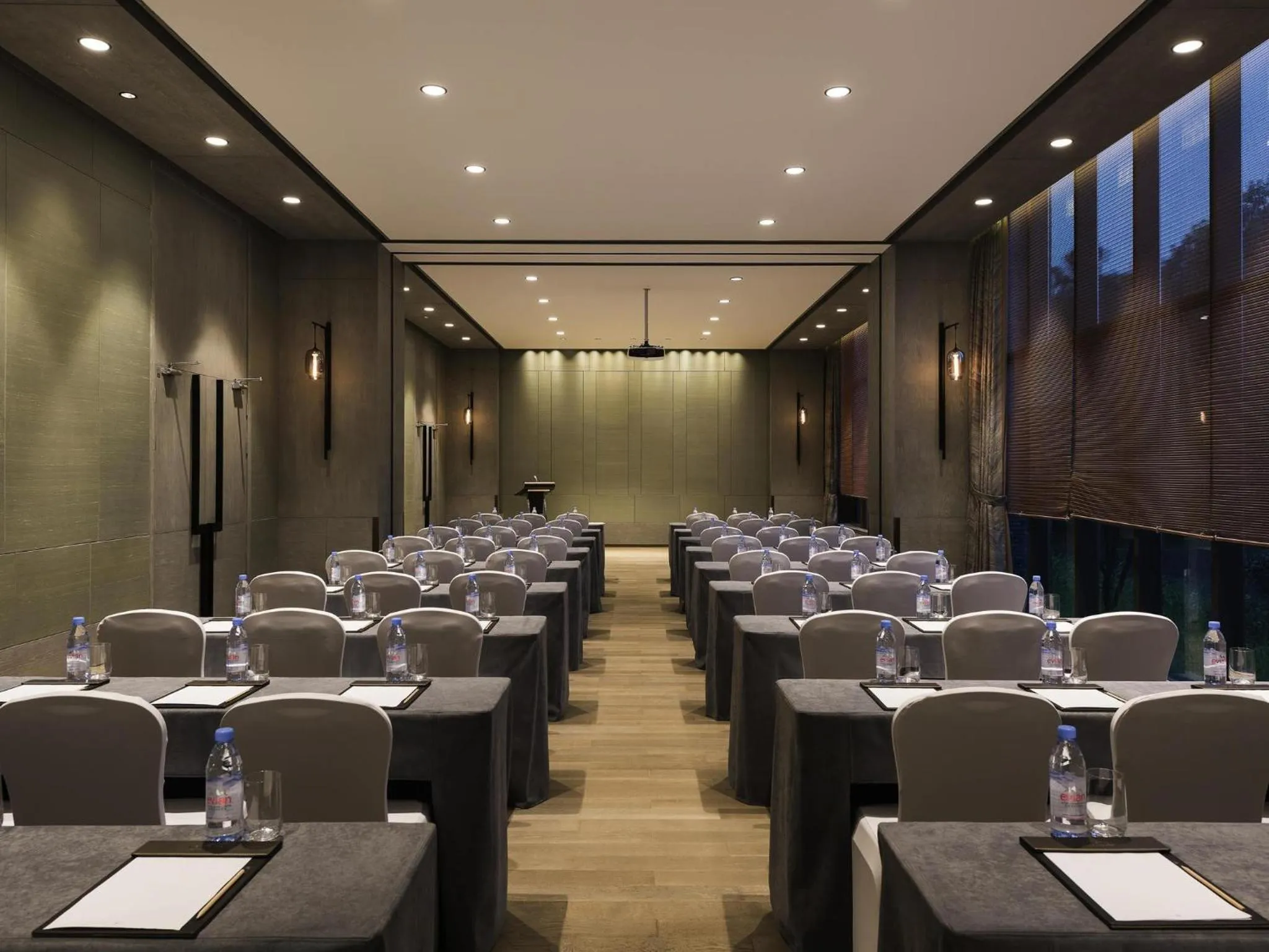 Meeting/conference room in Novotel Shanghai Clover