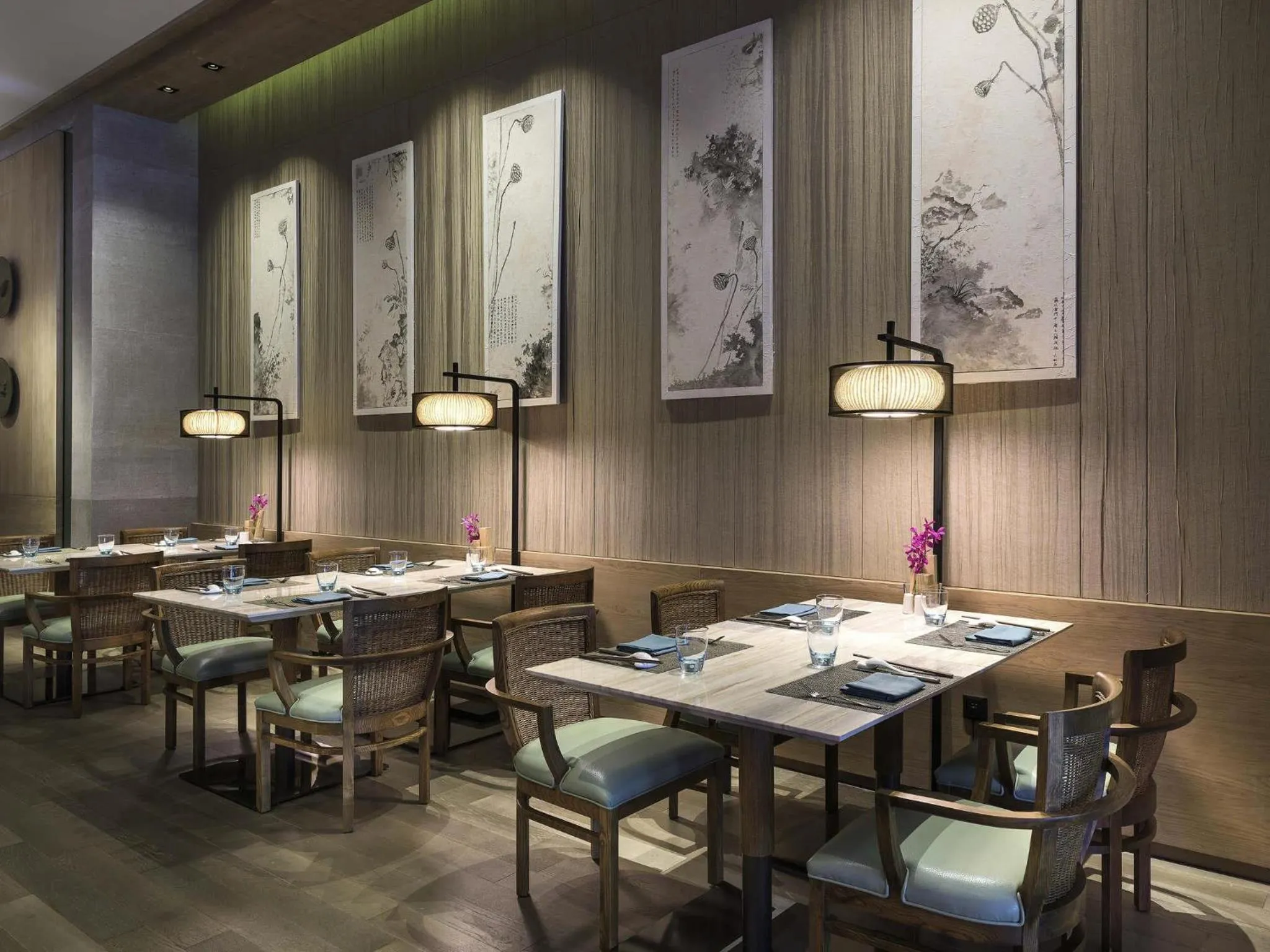 Restaurant/places to eat in Novotel Shanghai Clover