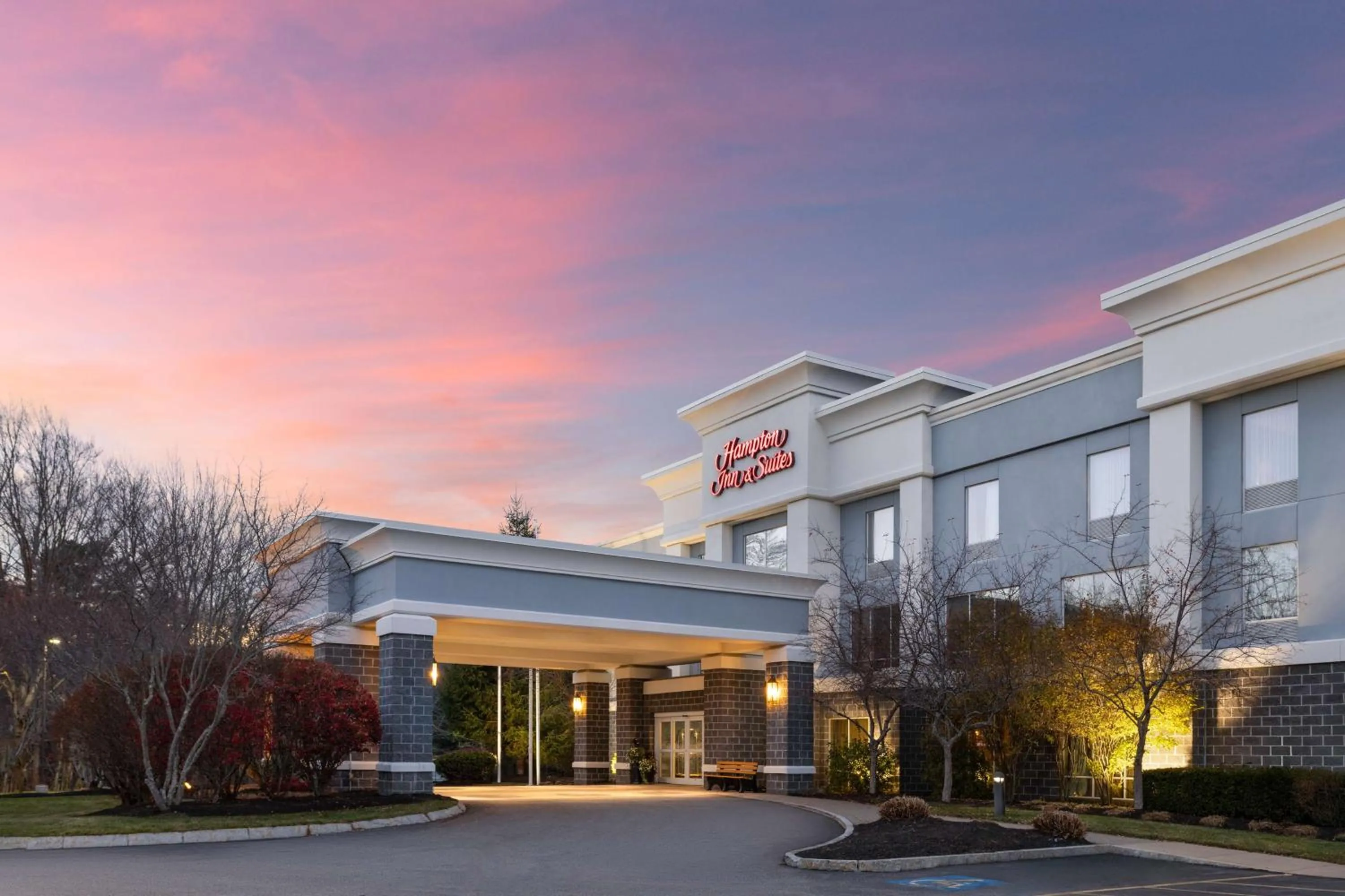 Property building in Hampton Inn & Suites Wells-Ogunquit