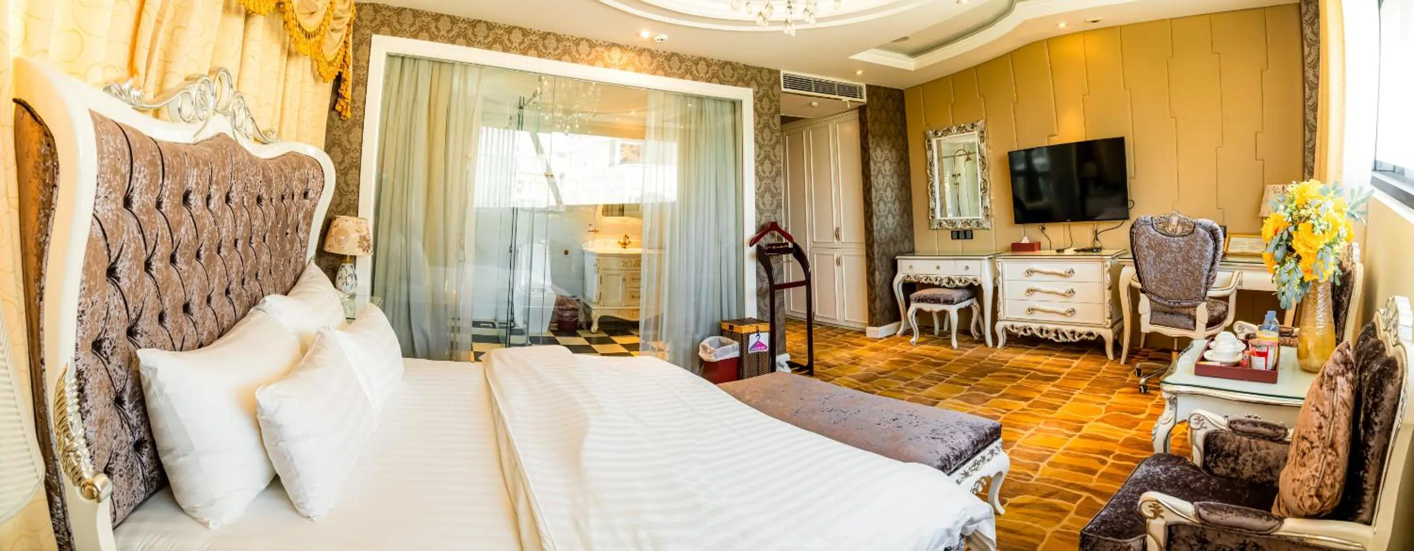 Photo of the whole room in Hoang Trieu Hotel