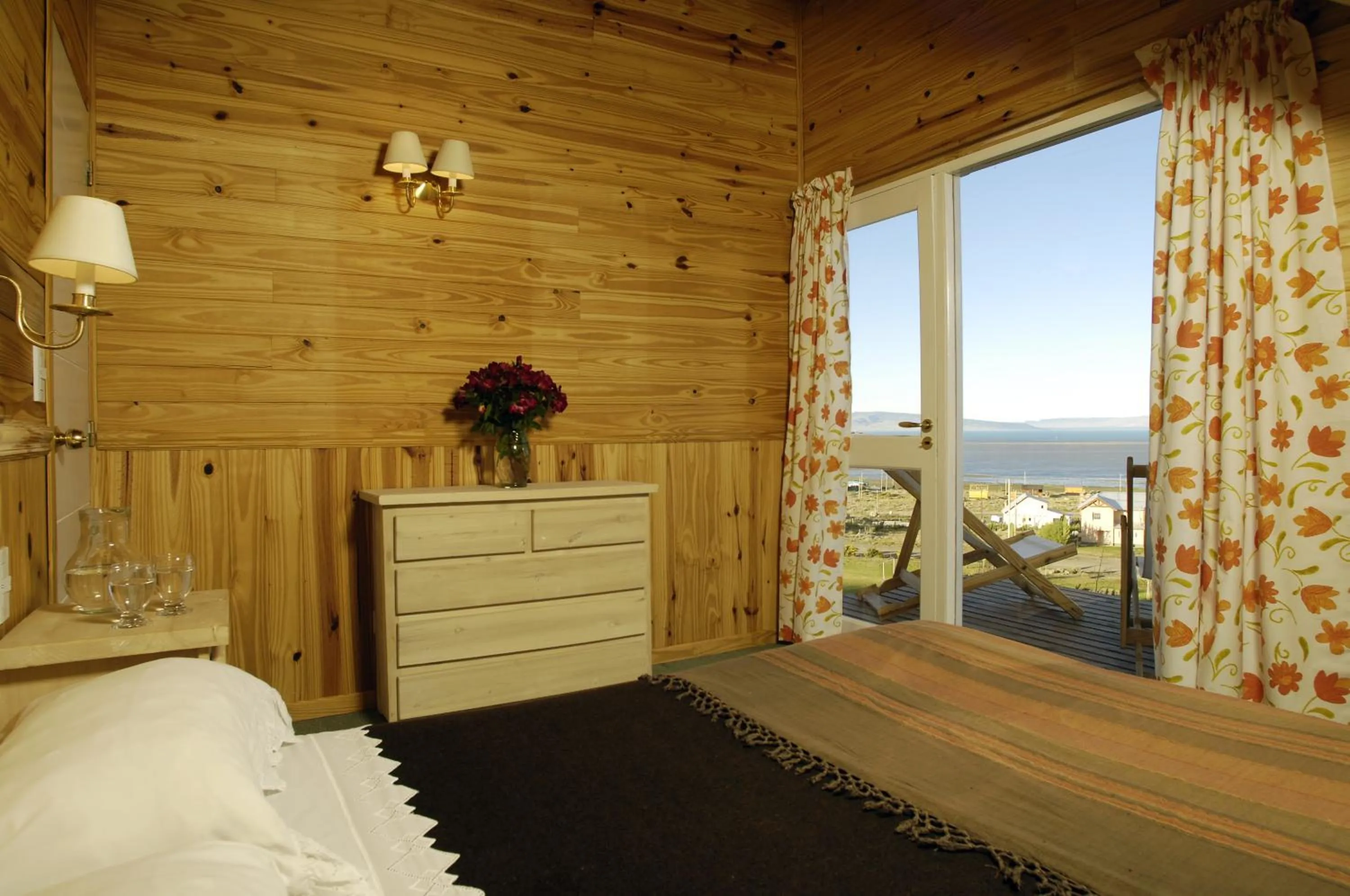 Balcony/Terrace, Bed in Blanca Patagonia Hostería Boutique y Cabañas