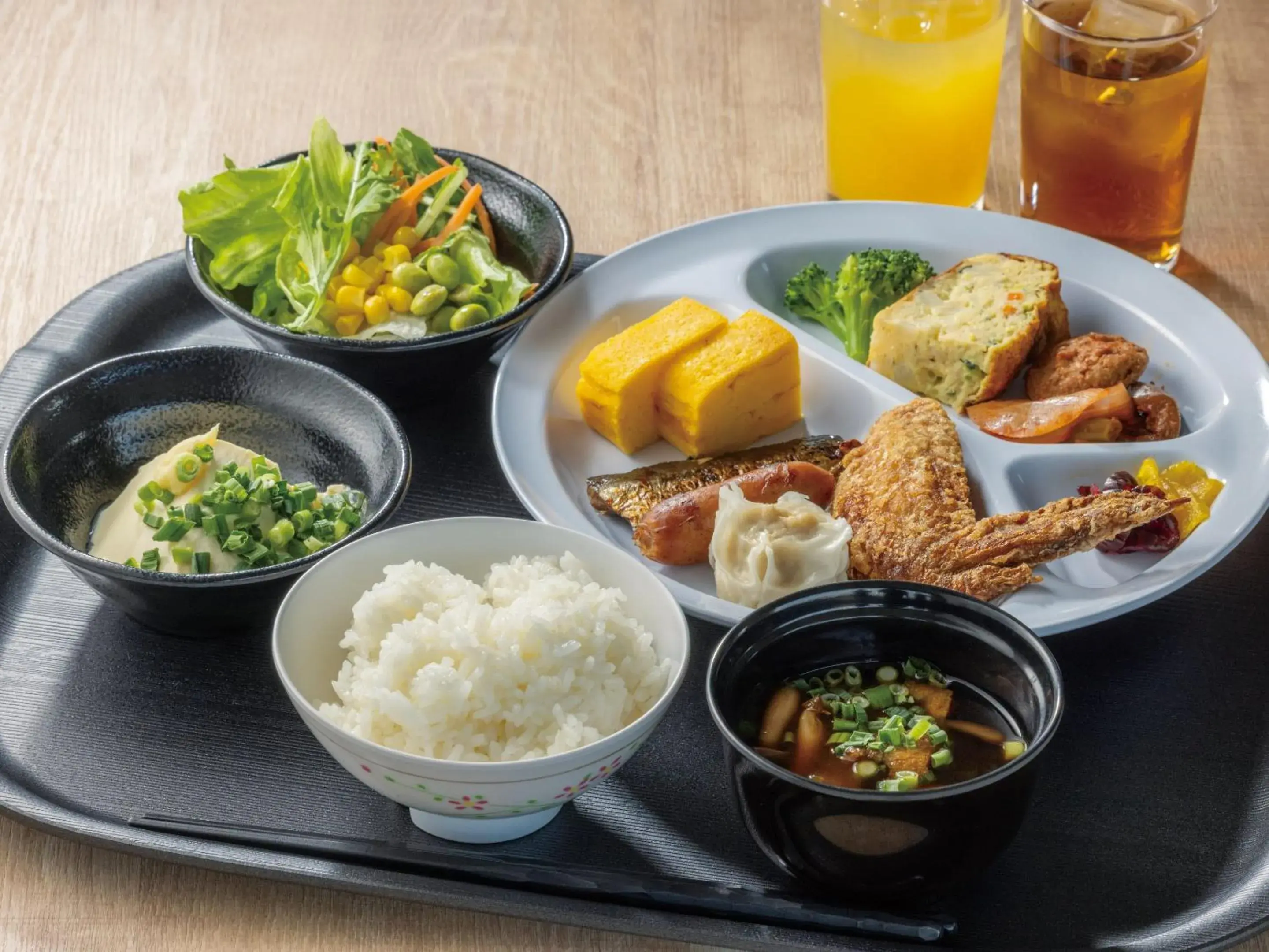 Restaurant/places to eat in Tokai City Hotel Restaurant/places to eat in Tokai City Hotel