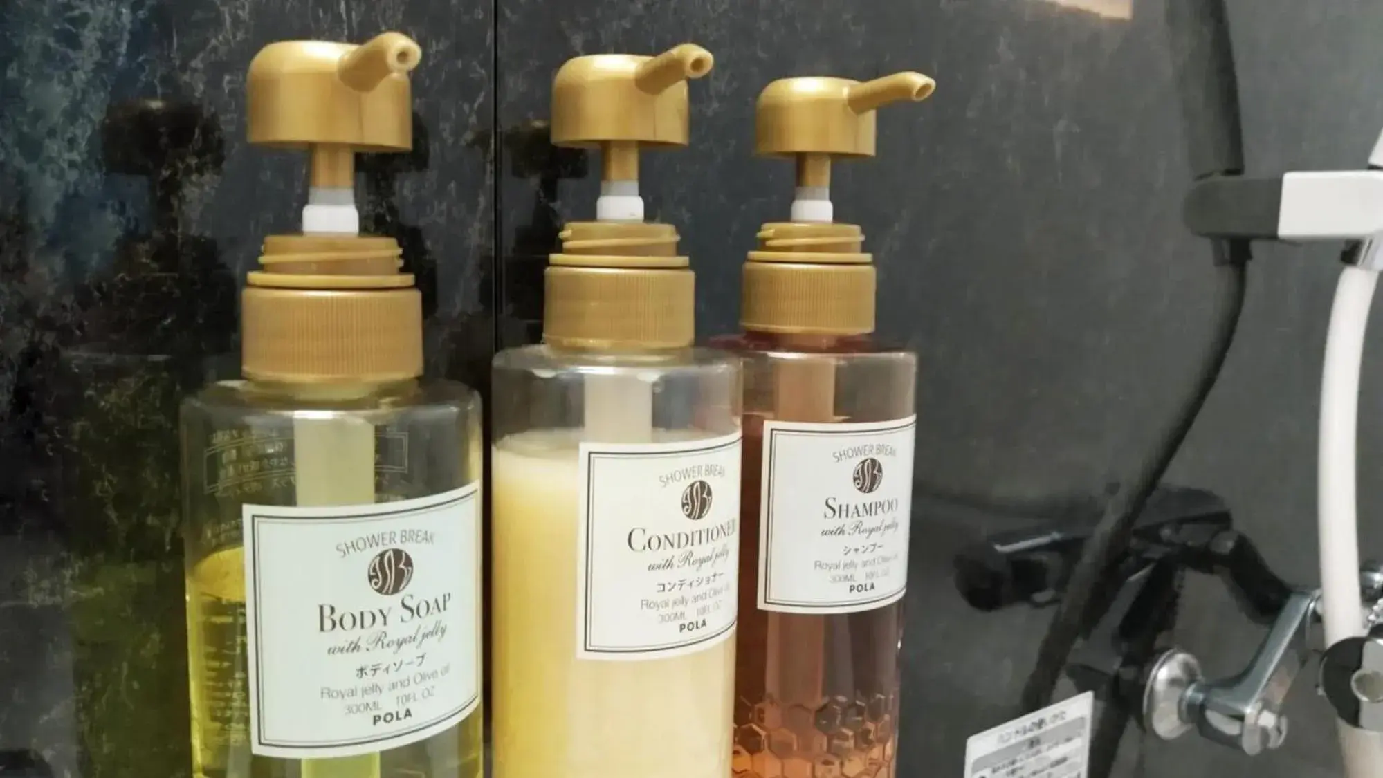 Bathroom in Tokai City Hotel Bathroom in Tokai City Hotel