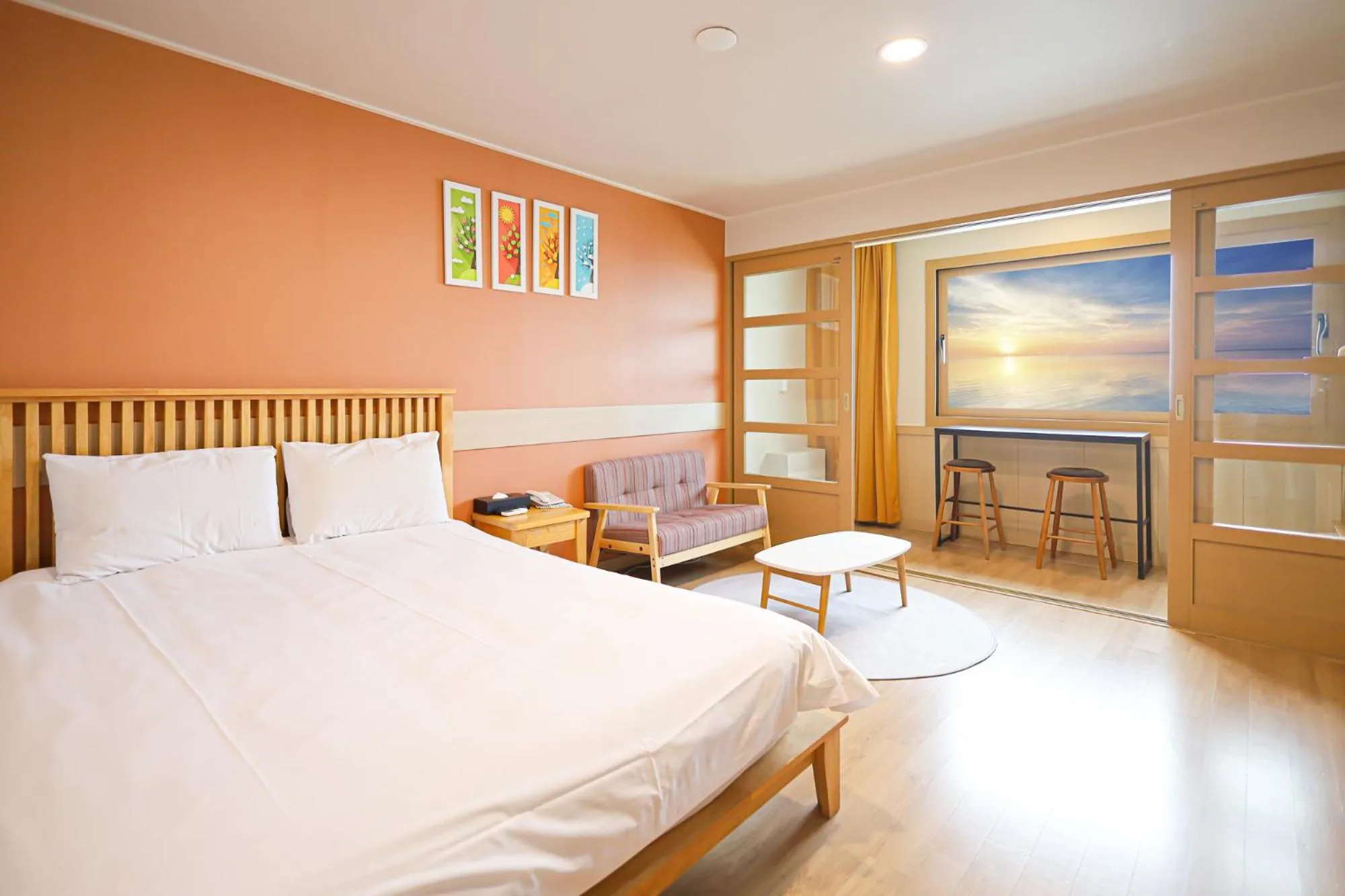 View (from property/room), Bed in Fantastic Ocean View Sydney Hotel