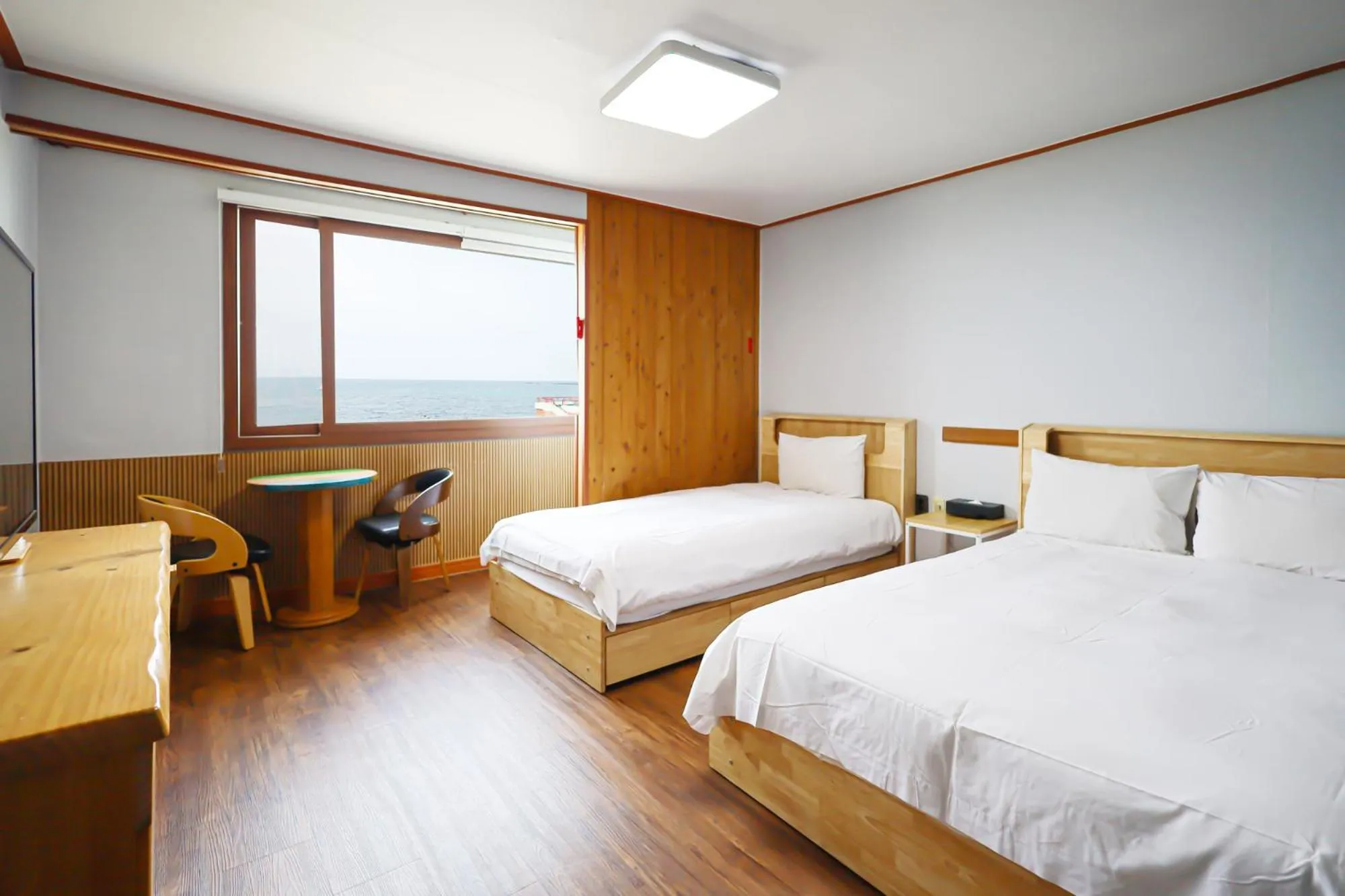 View (from property/room), Bed in Fantastic Ocean View Sydney Hotel