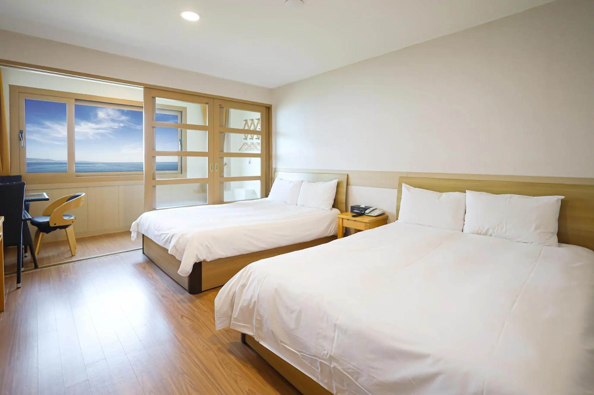 View (from property/room), Bed in Fantastic Ocean View Sydney Hotel