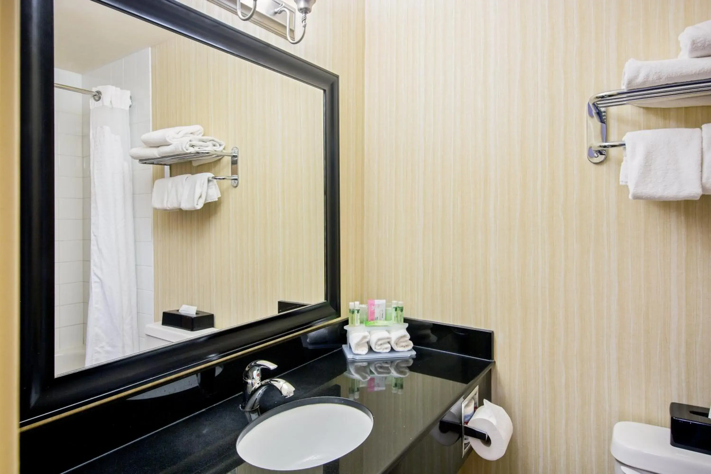 Photo of the whole room in Ramada by Wyndham Prince Albert Photo of the whole room in Ramada by Wyndham Prince Albert