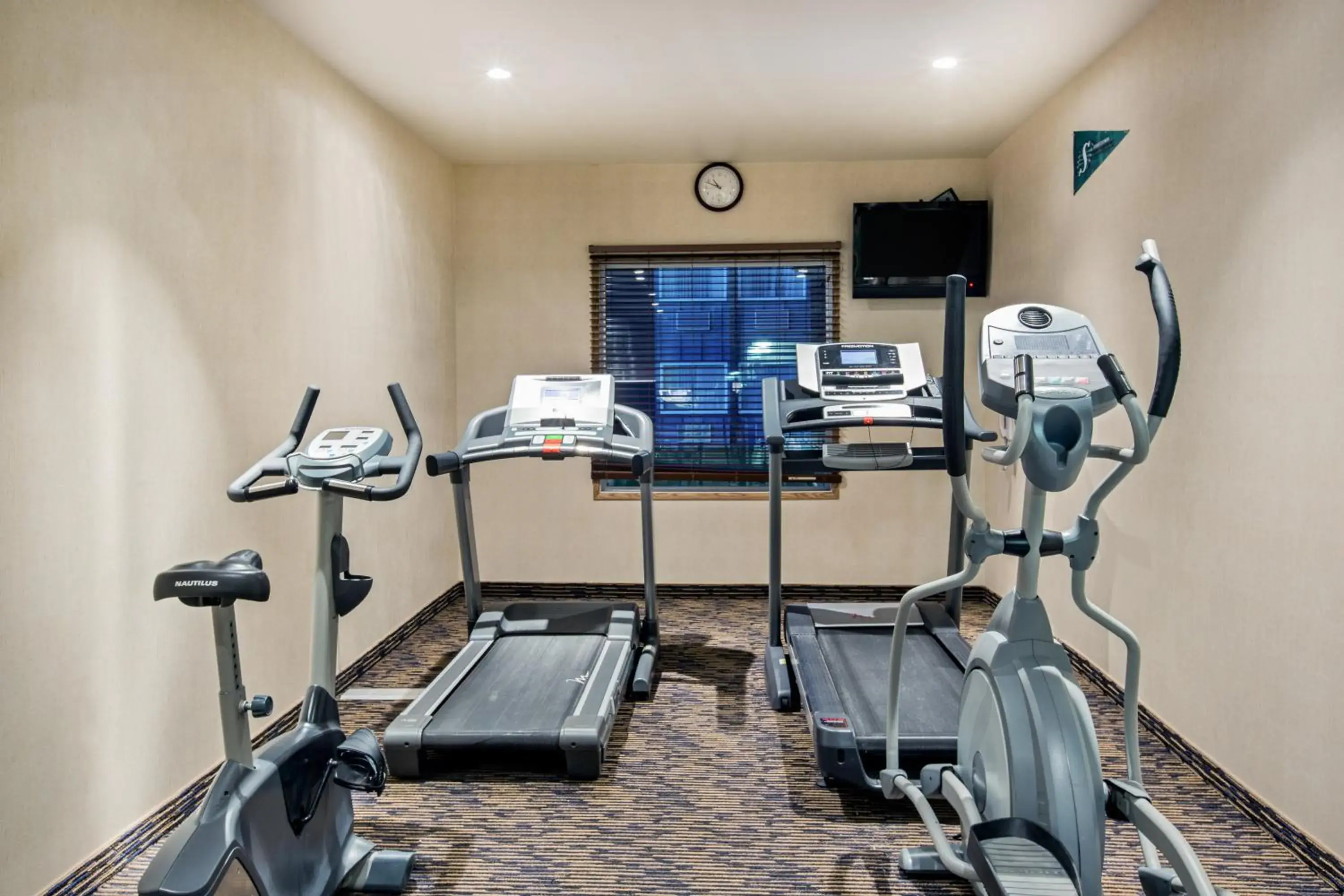 Fitness centre/facilities in Ramada by Wyndham Prince Albert Fitness centre/facilities in Ramada by Wyndham Prince Albert