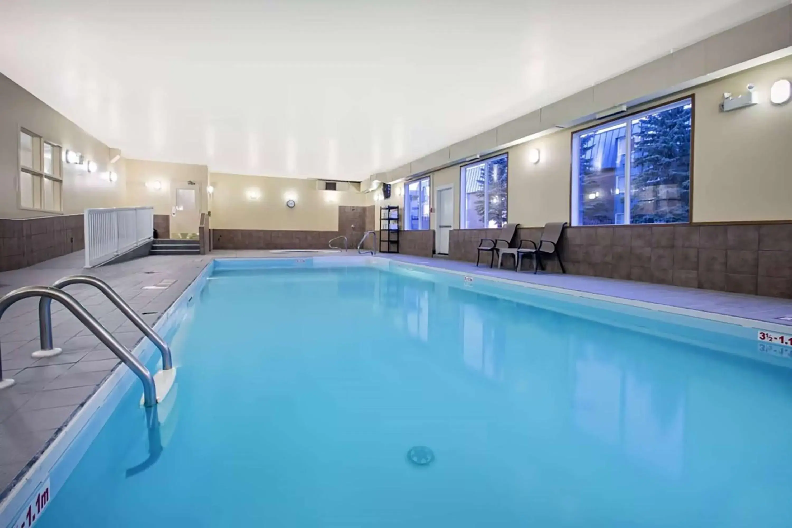 Swimming pool in Ramada by Wyndham Prince Albert Swimming pool in Ramada by Wyndham Prince Albert
