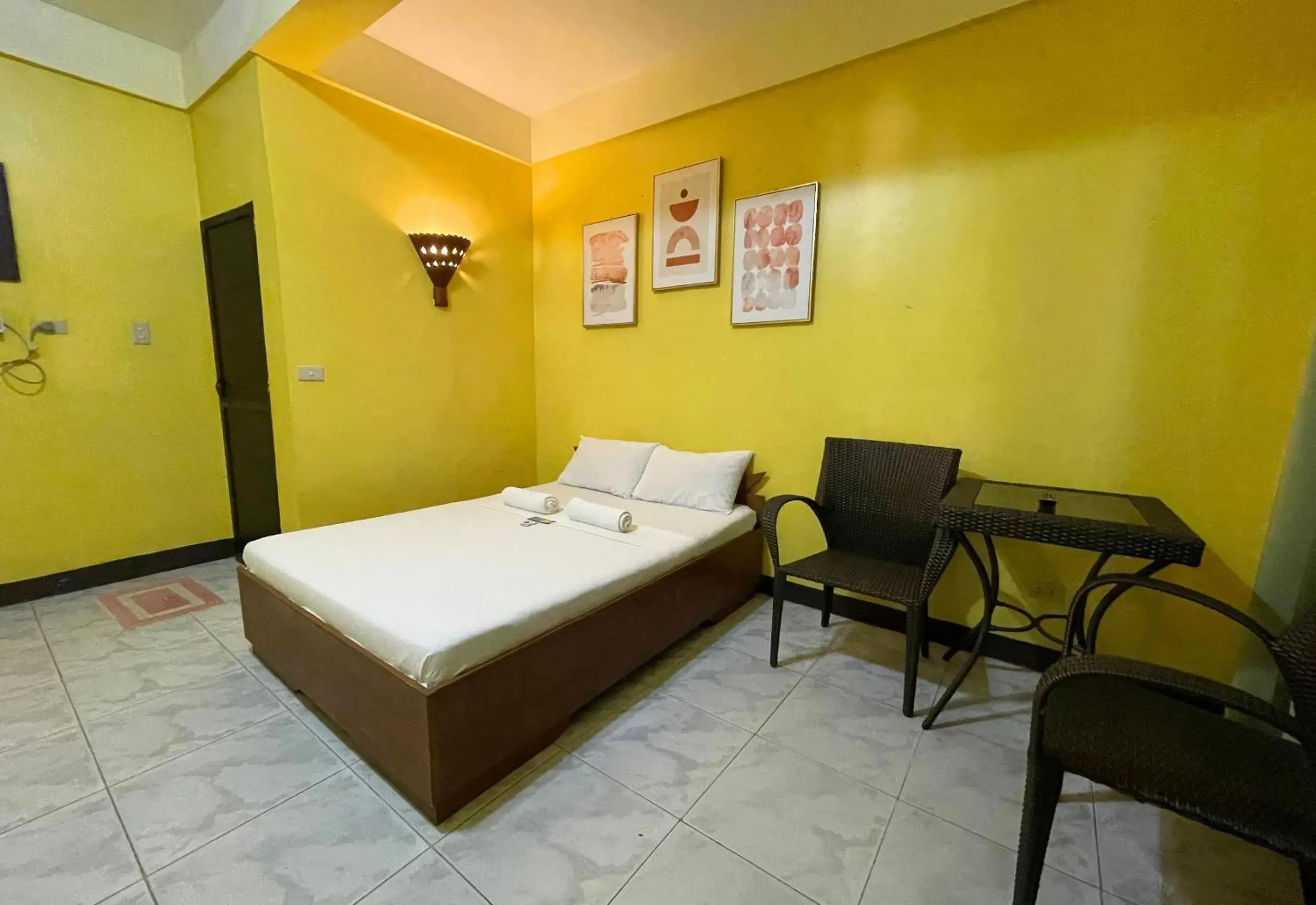 Bed in Simons Heritage Resort Puerto Galera Bed in Simons Heritage Resort Puerto Galera