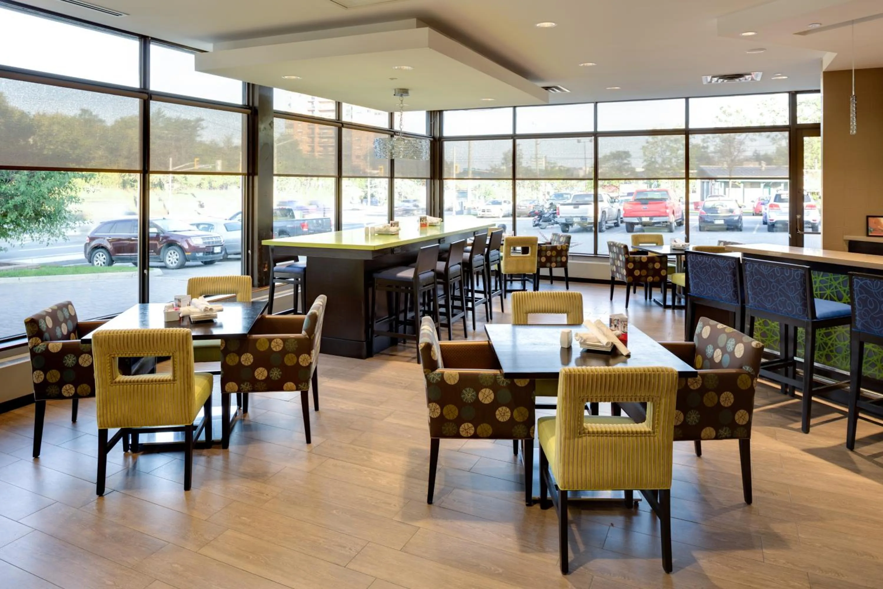 Restaurant/places to eat in Holiday Inn Sudbury by IHG