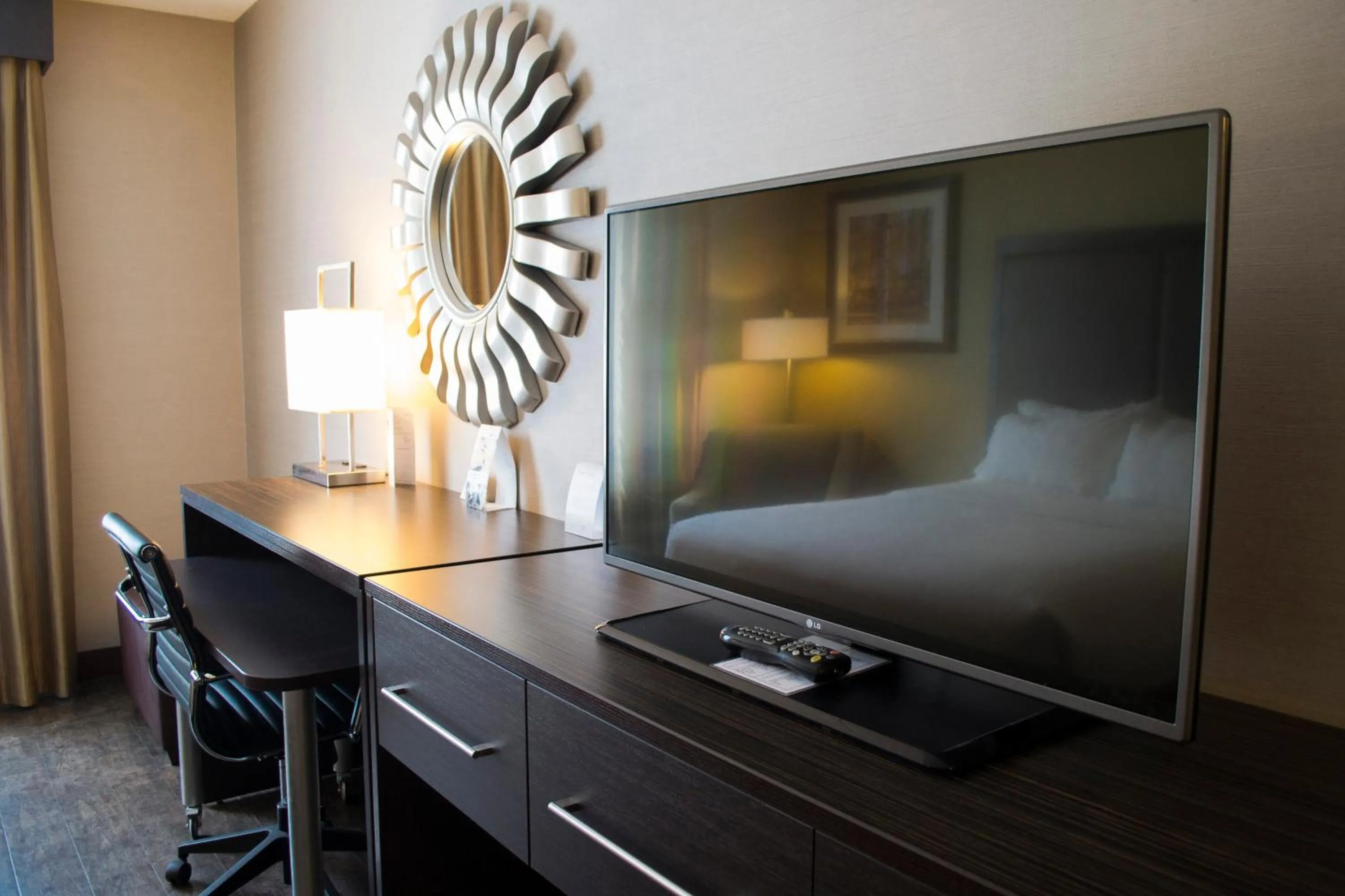 Photo of the whole room in Holiday Inn Sudbury by IHG