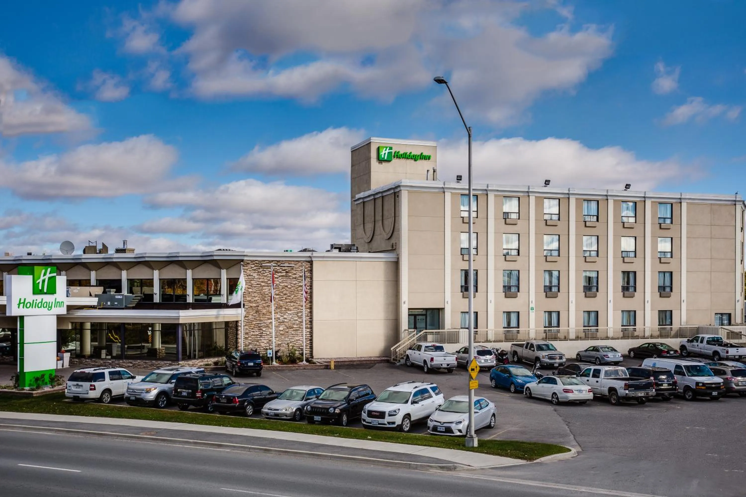 Property building in Holiday Inn Sudbury by IHG