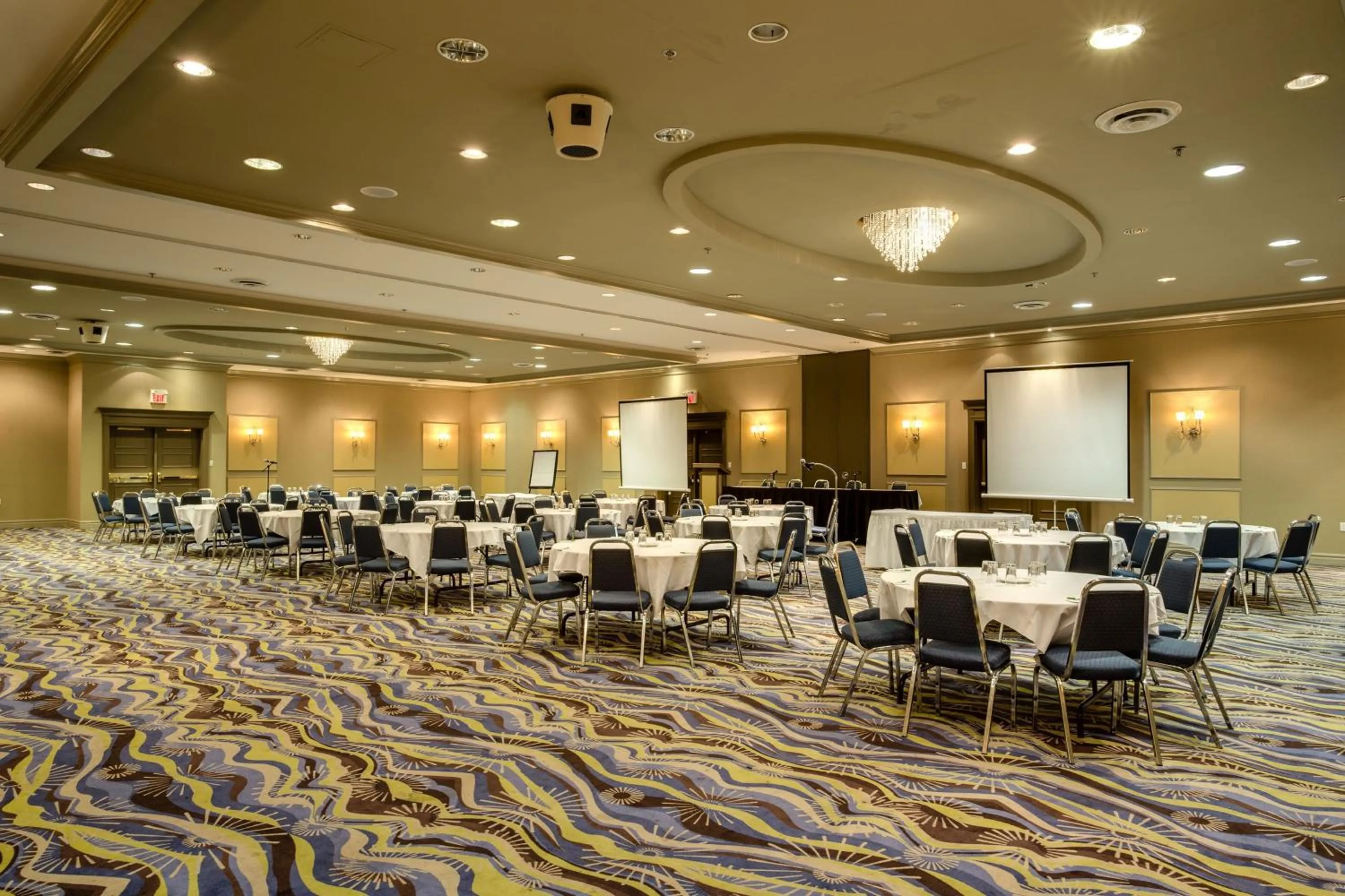 Meeting/conference room in Holiday Inn Sudbury by IHG