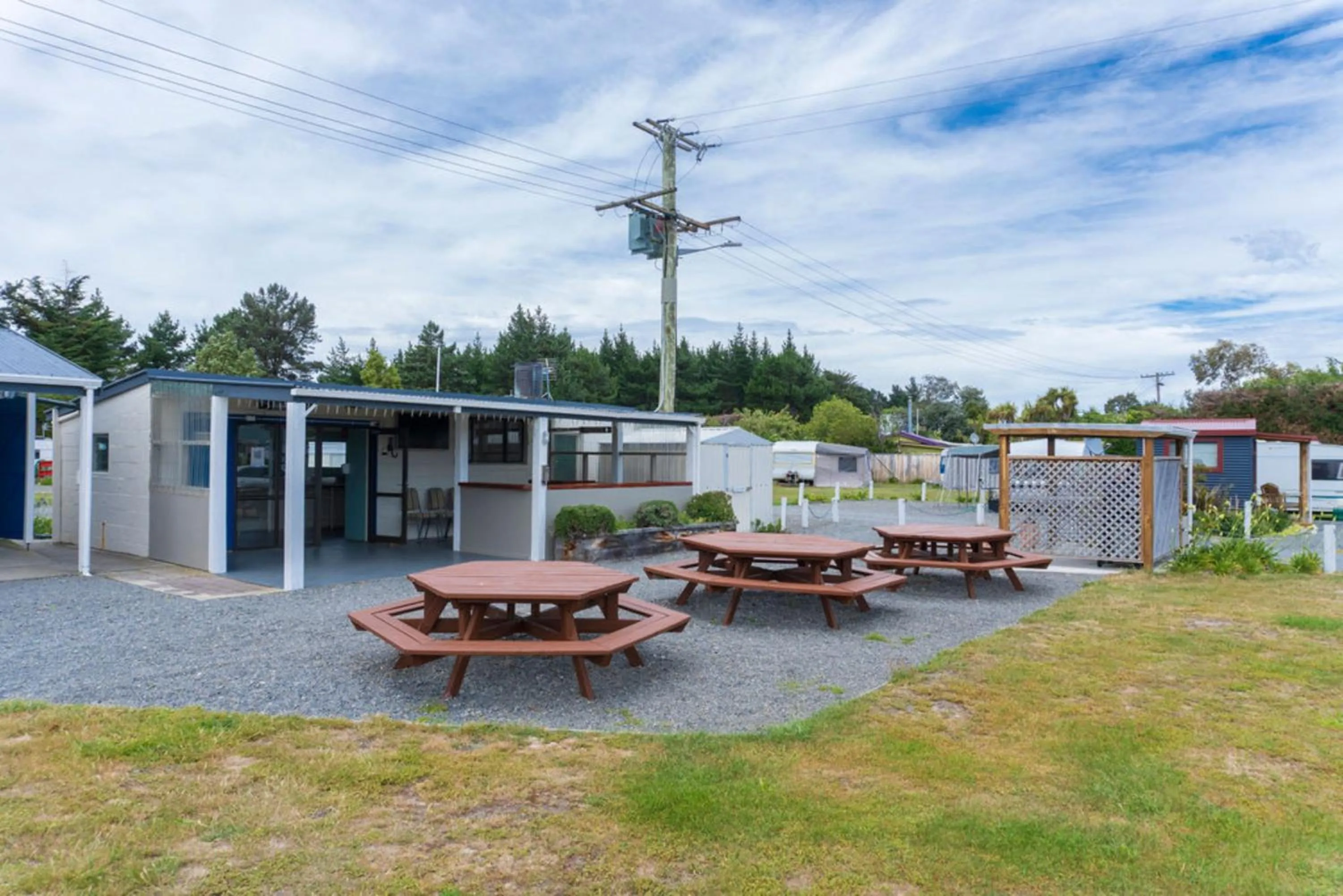 Seating area in Leithfield Beach Holiday Park