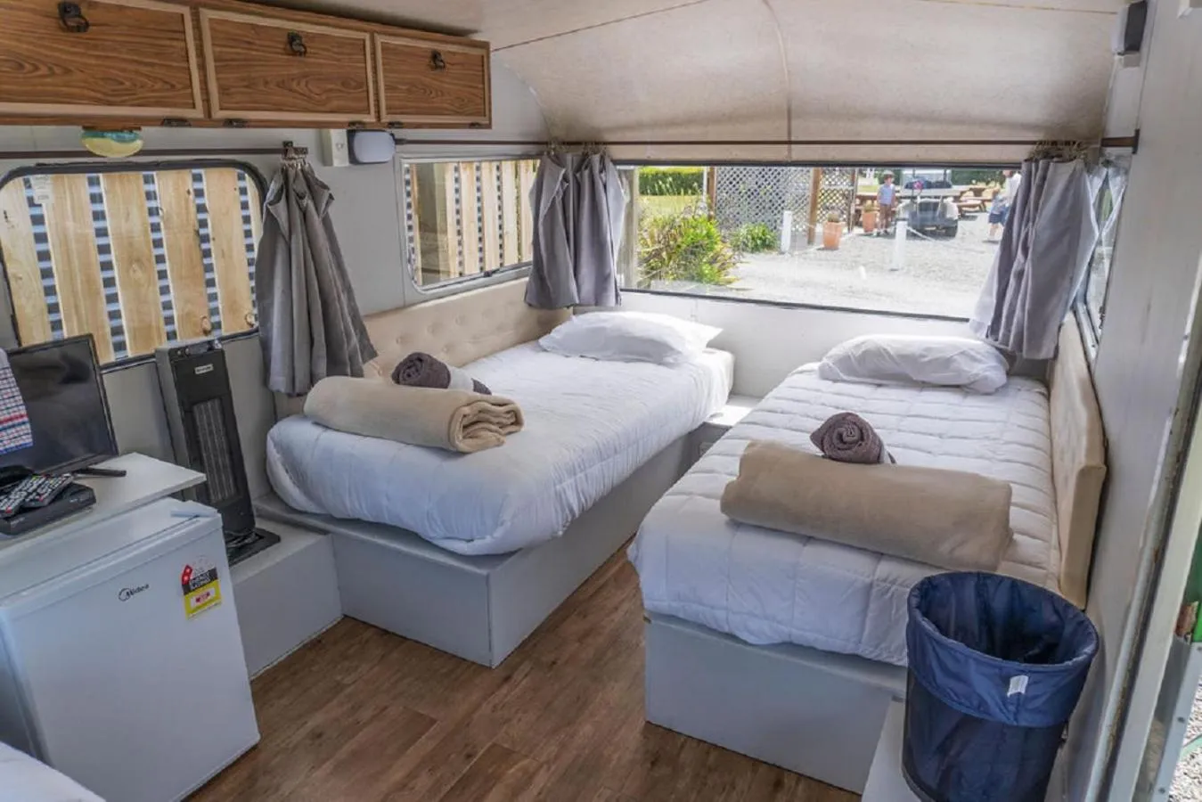 Property building, Bed in Leithfield Beach Holiday Park