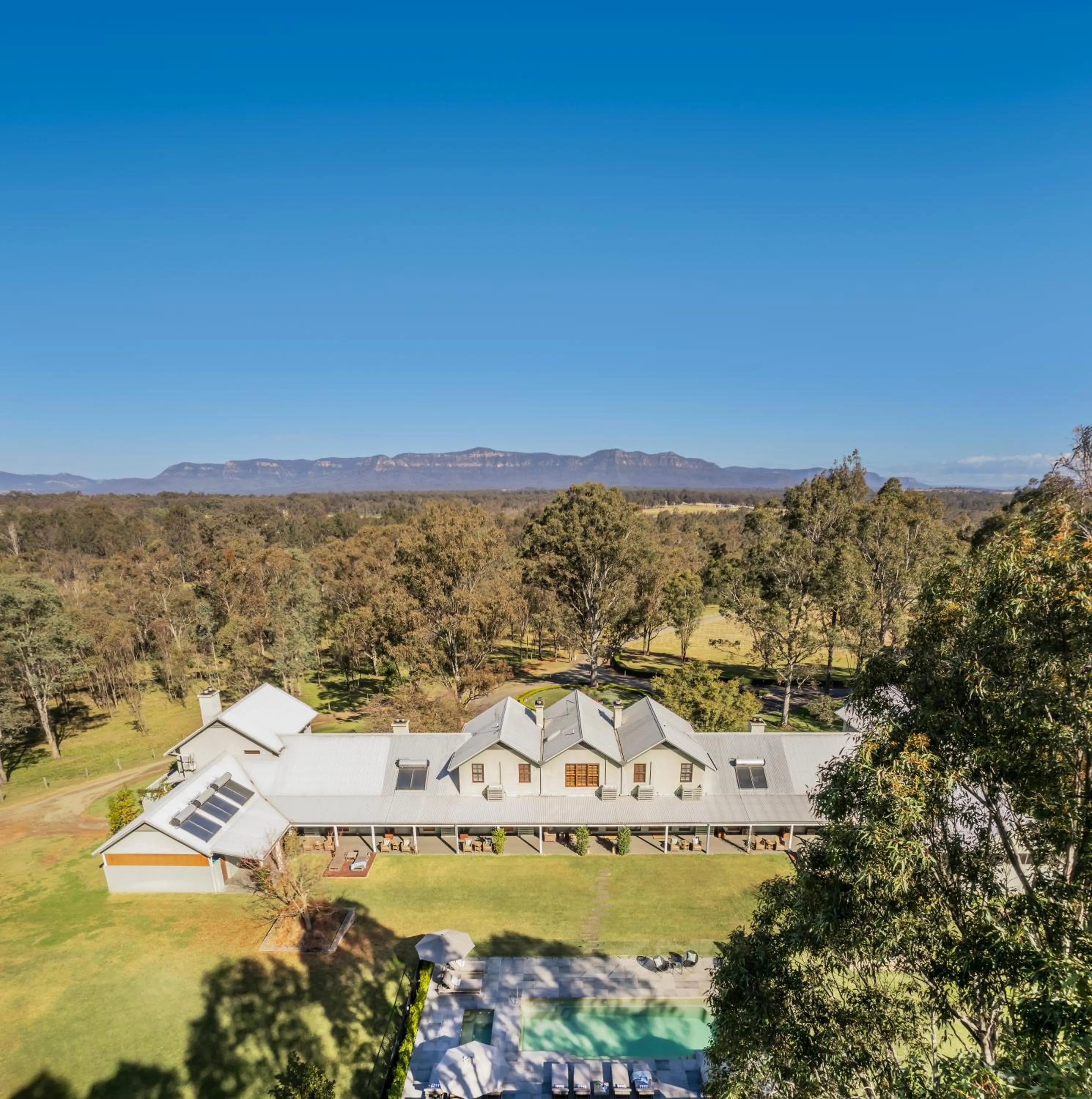 Property building in Spicers Vineyards Estate