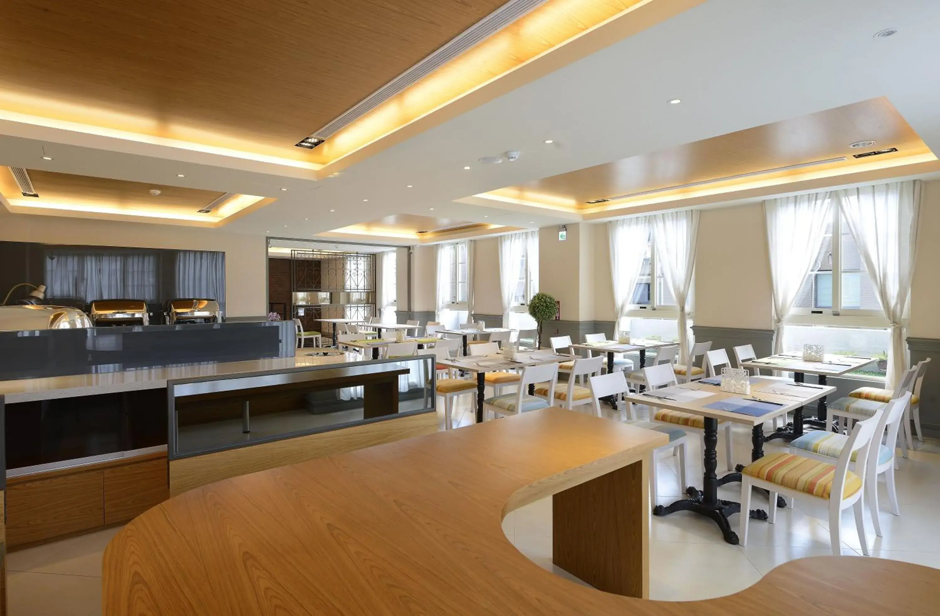 Restaurant/places to eat in Caffir Garden Hotel Restaurant/places to eat in Caffir Garden Hotel