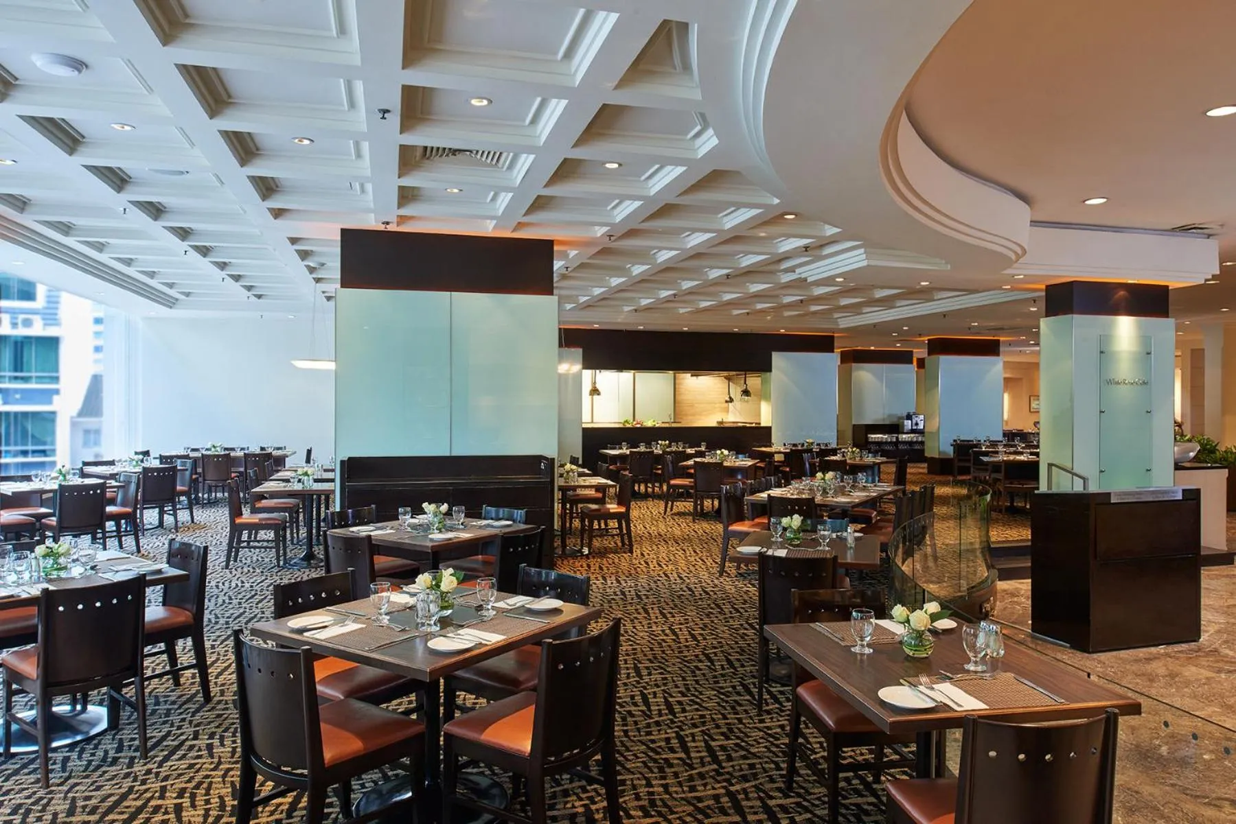 Restaurant/places to eat in York Hotel