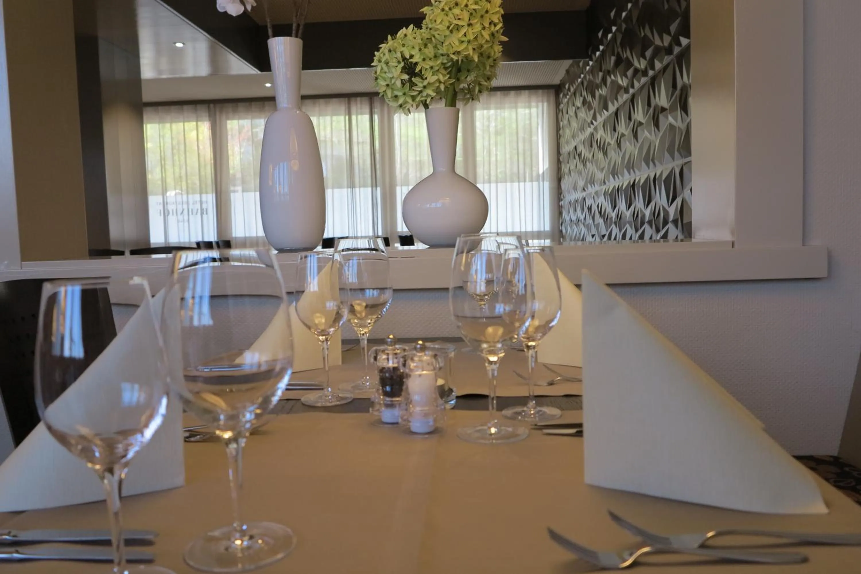 Restaurant/places to eat in Hotel Bahnhof