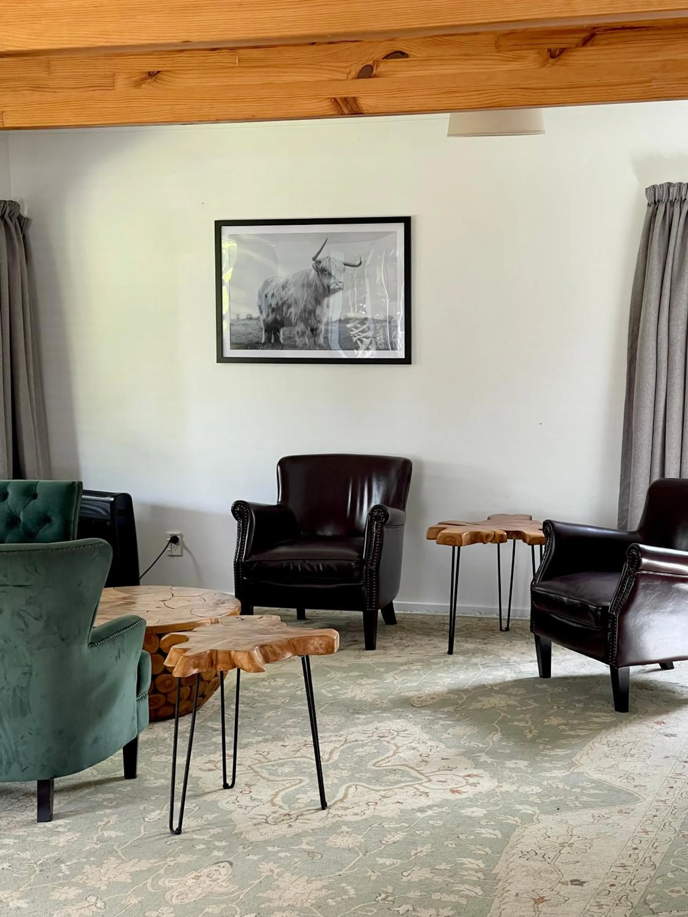 Howard's Mountain Lodge