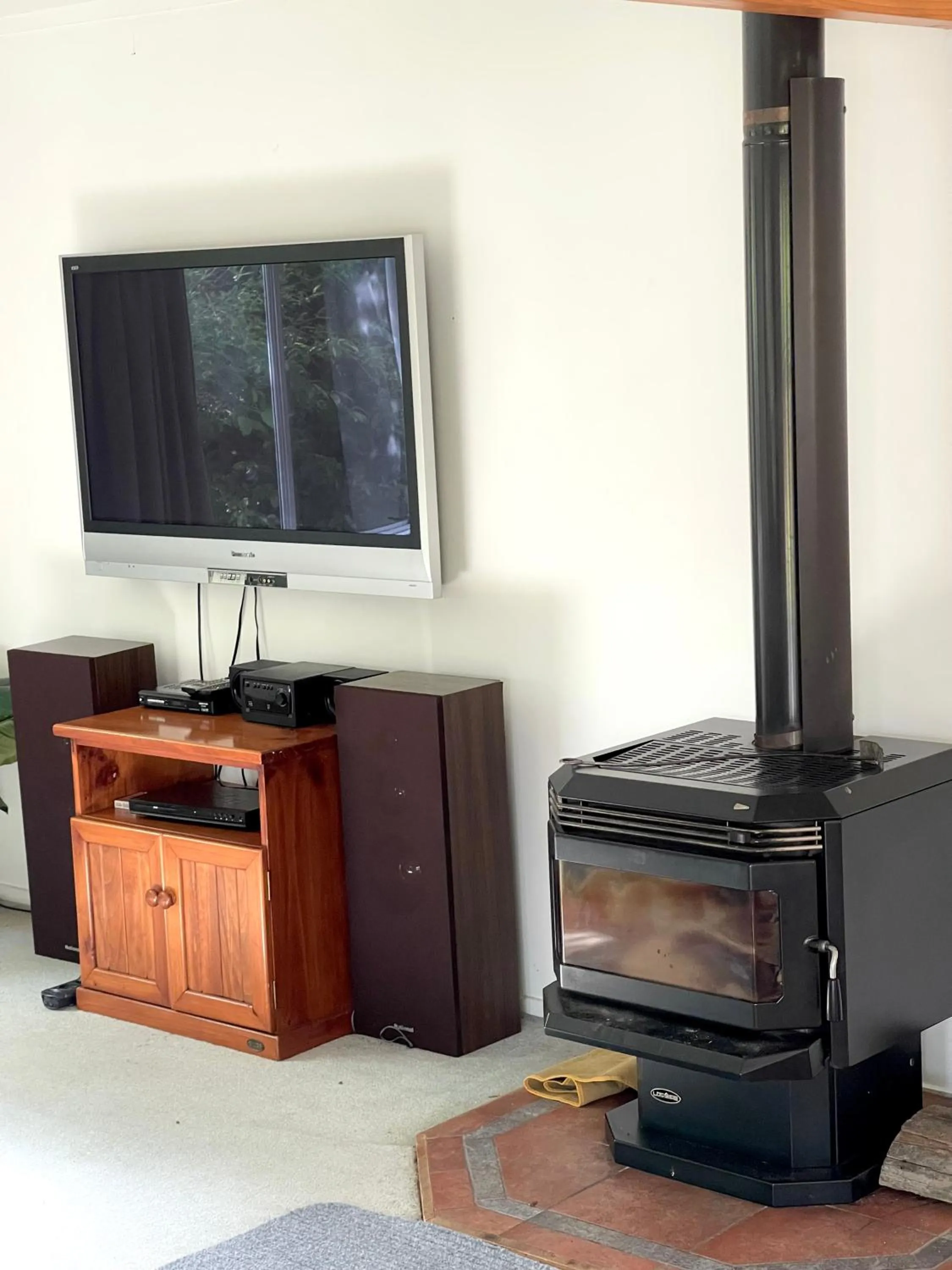 Howard's Mountain Lodge