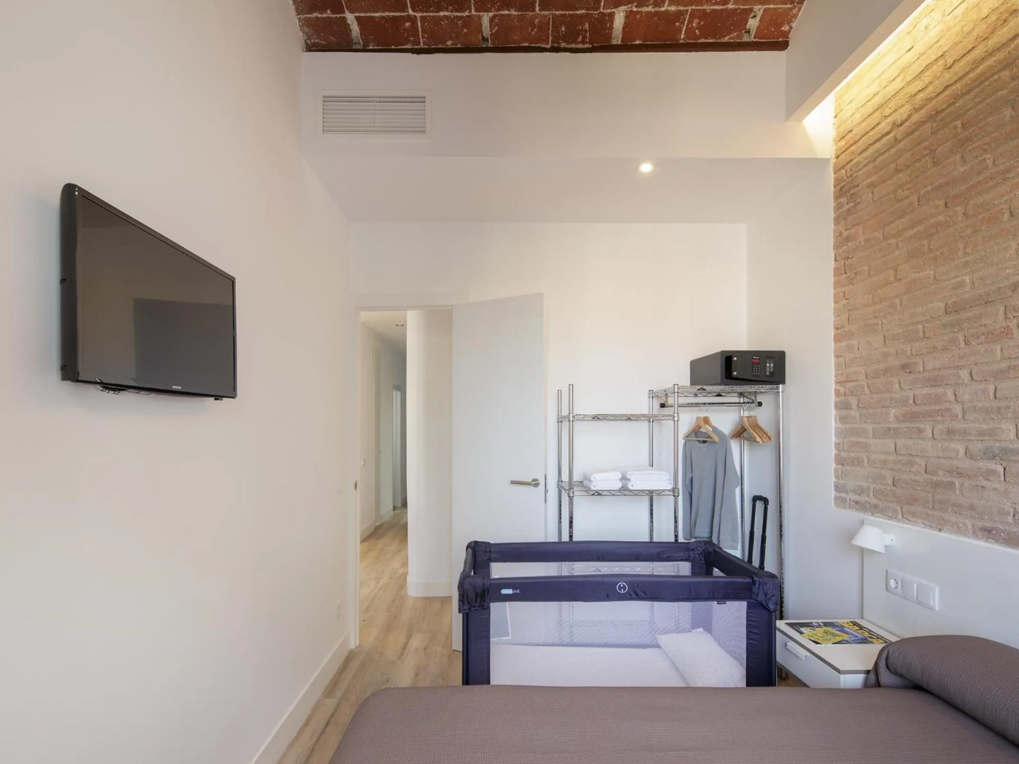 Bedroom in Hotel Sagrada Familia Apartments