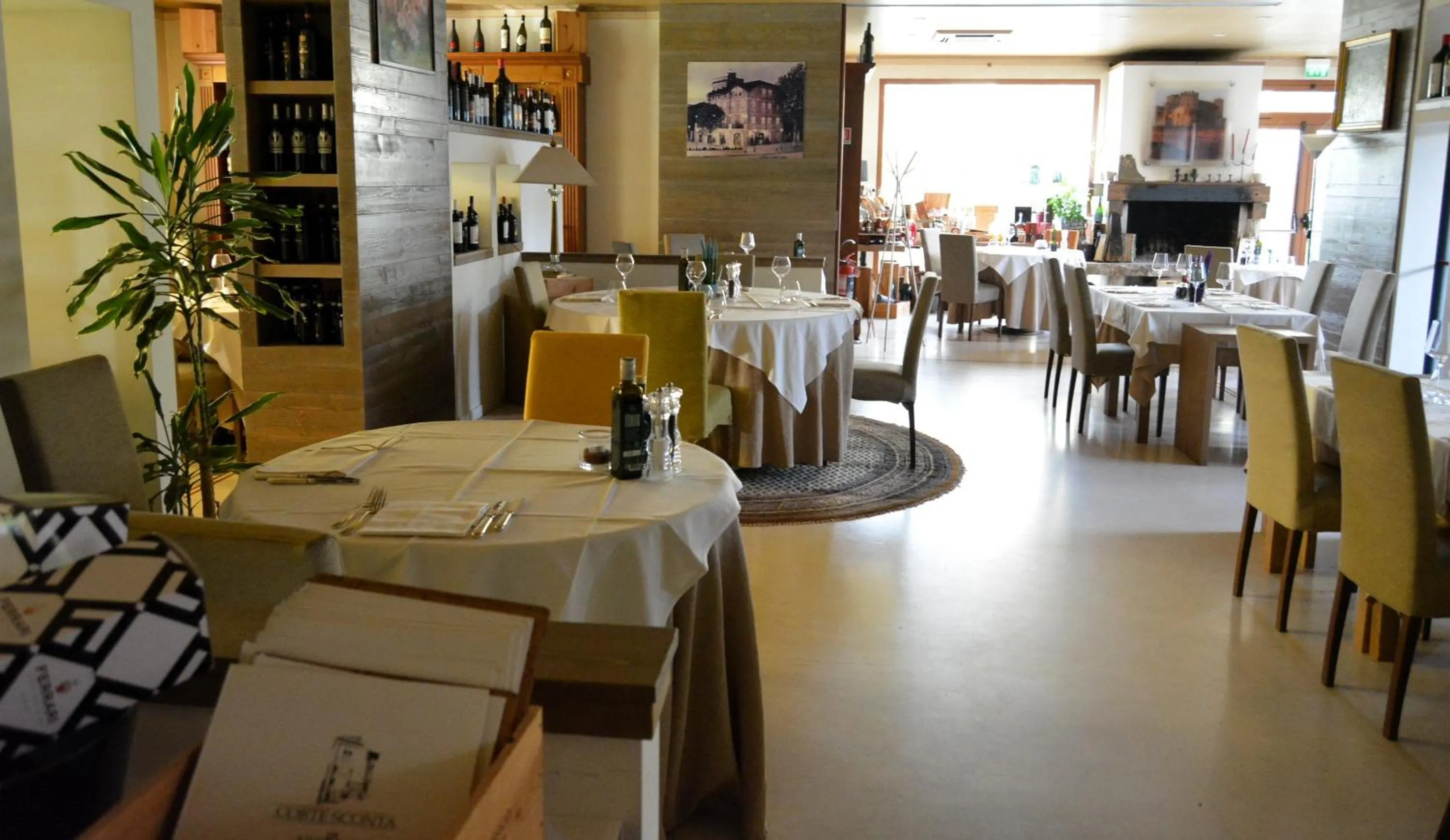 Restaurant/Places to Eat in Hotel La Torre