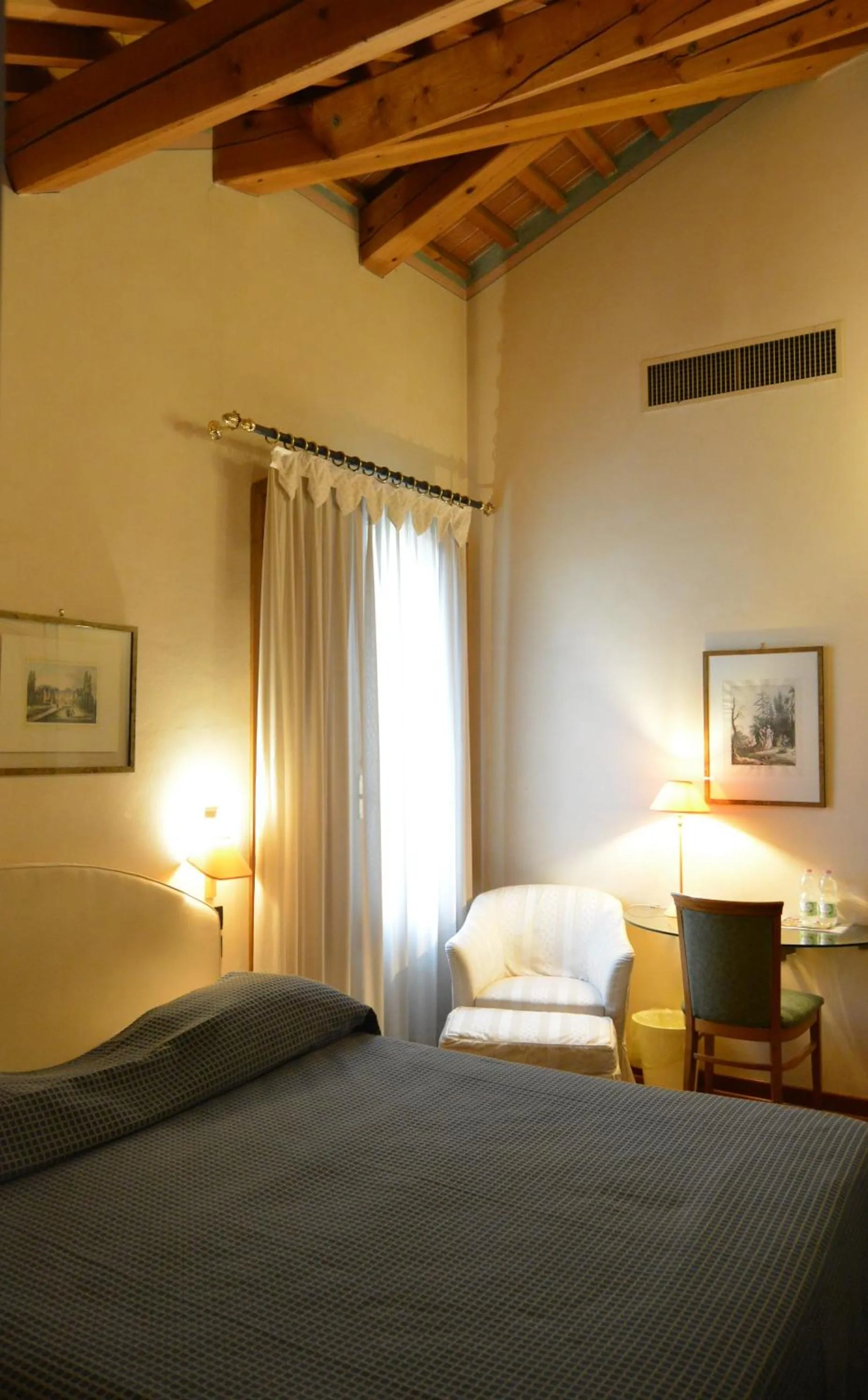 Bed in Hotel La Torre