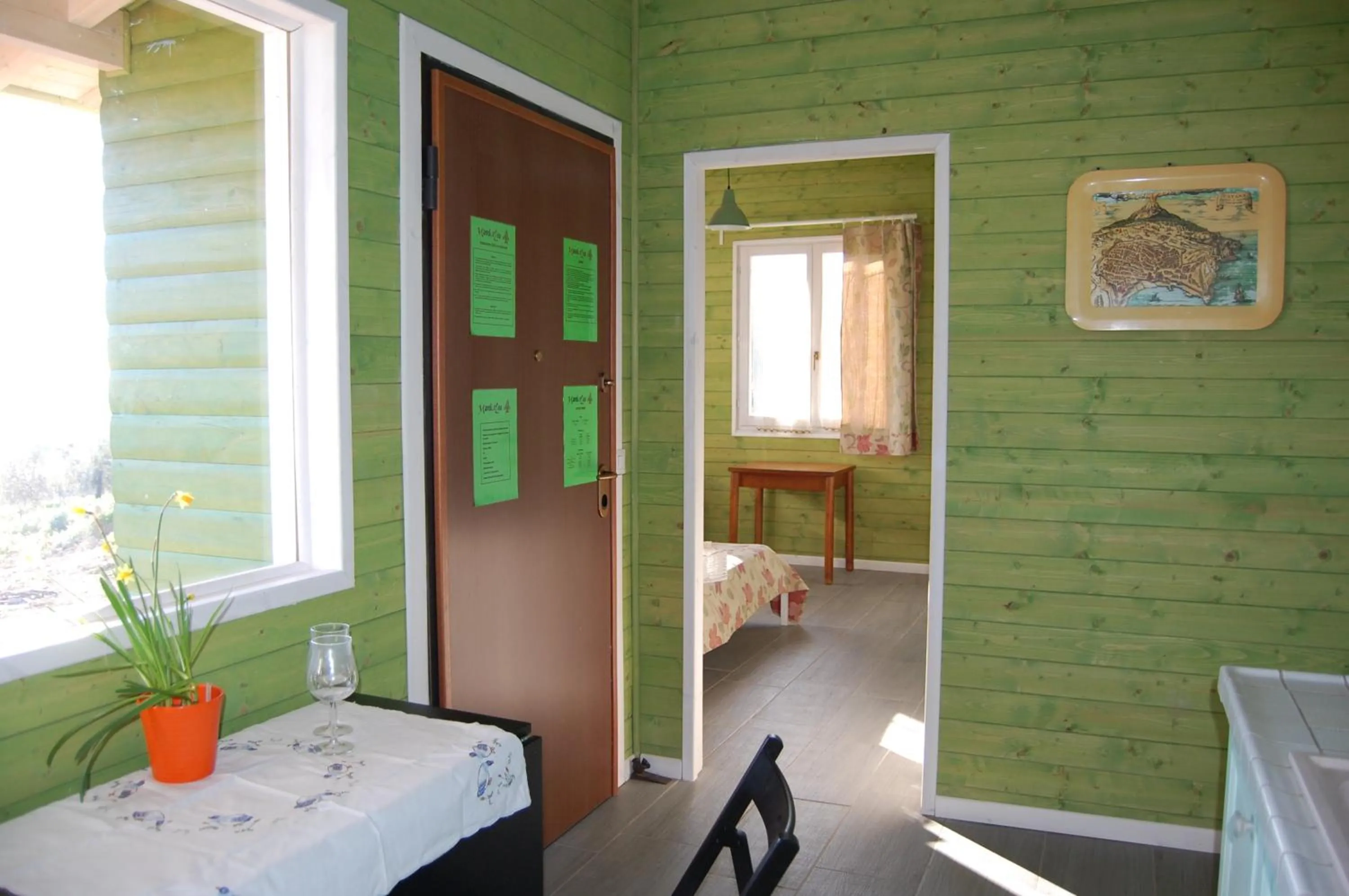 Kitchen or kitchenette, Bed in Mandorleo