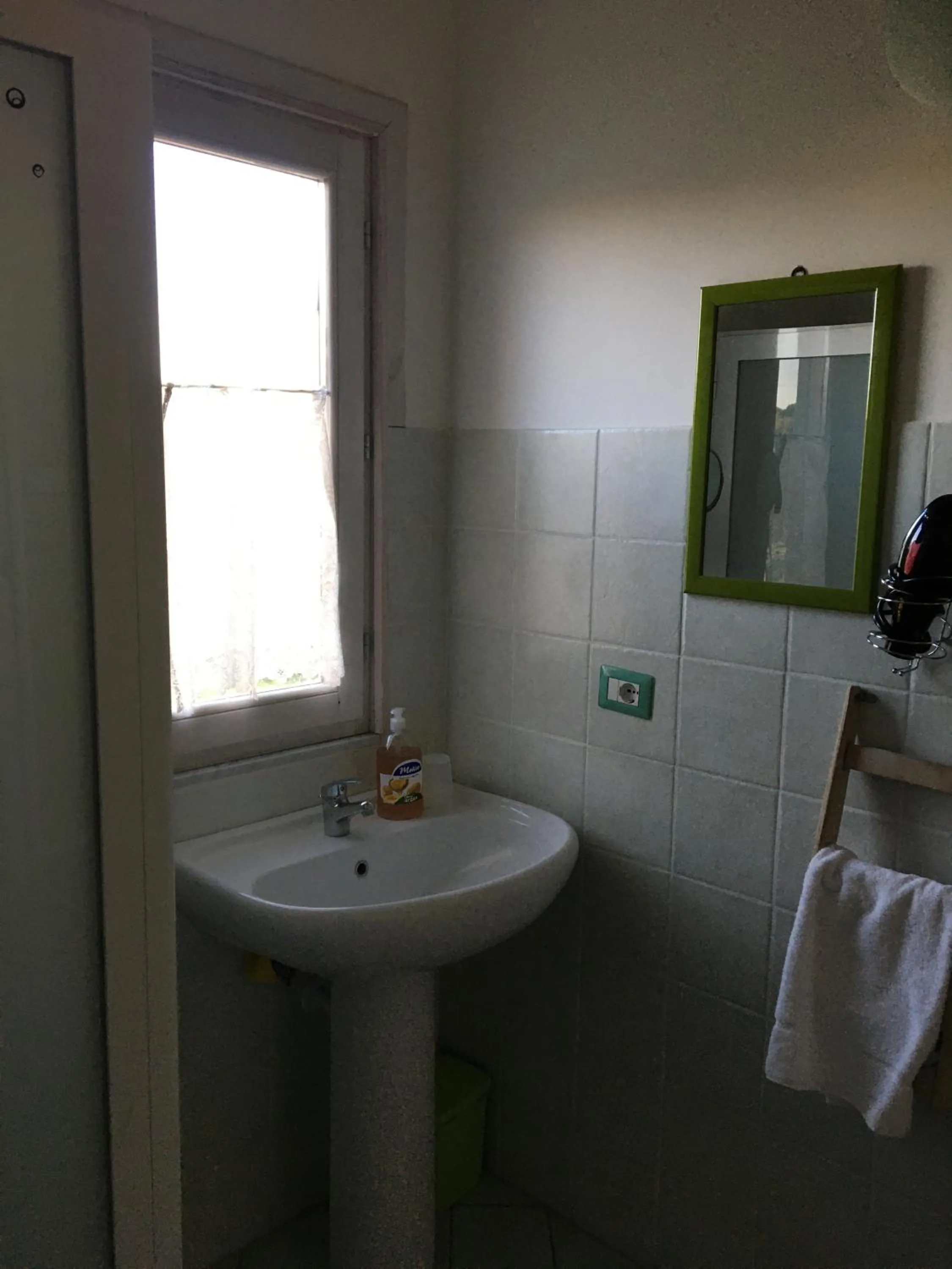 Bathroom in Mandorleo