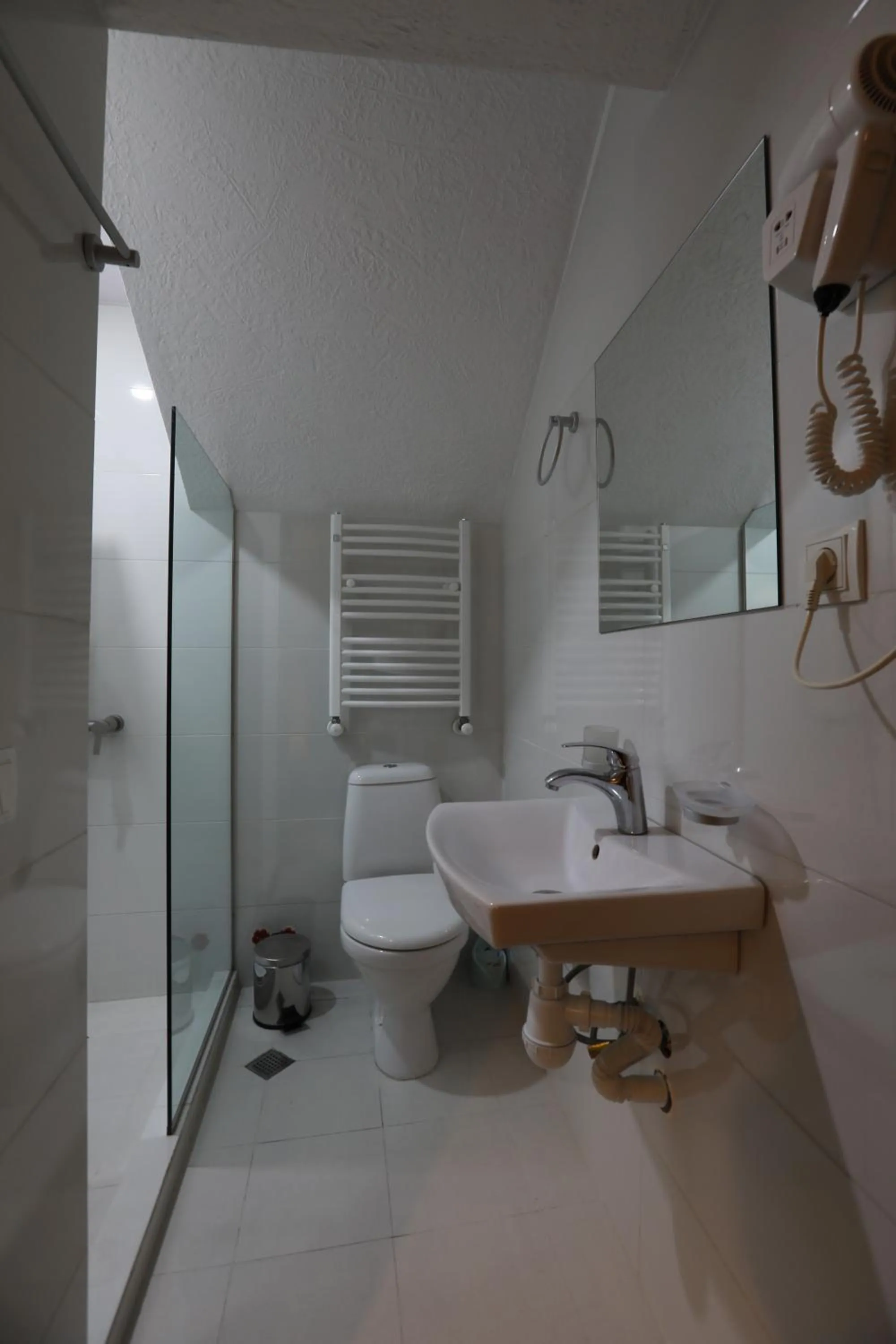 Bathroom in Tekla Palace By Urban Hotels