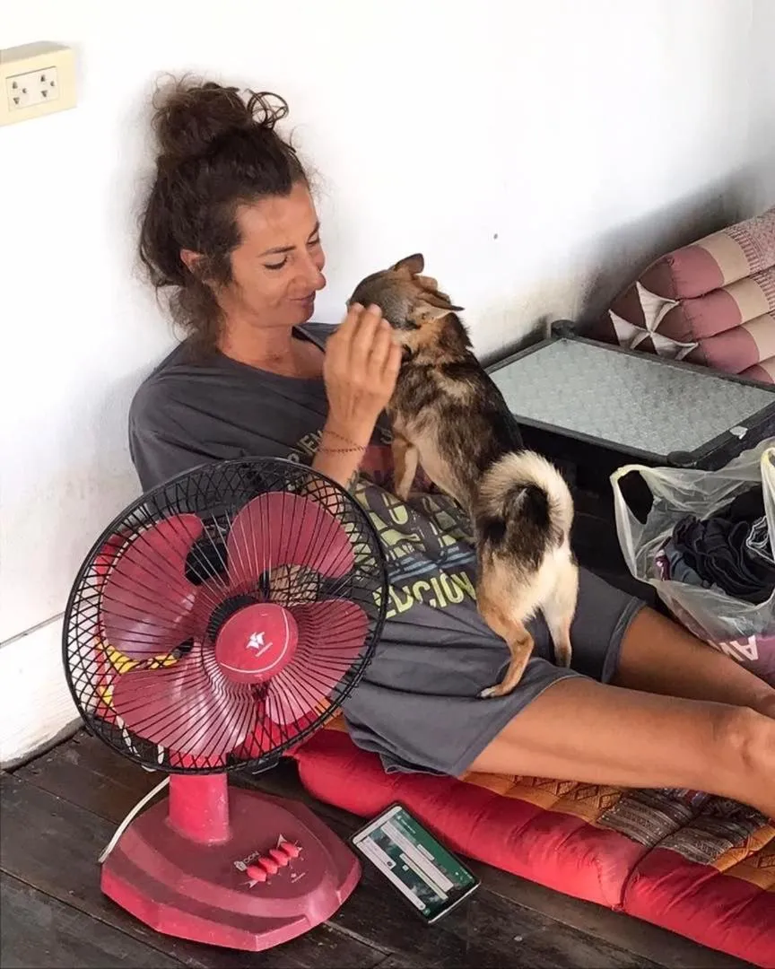 group of guests in Ban Narai River Guesthouse