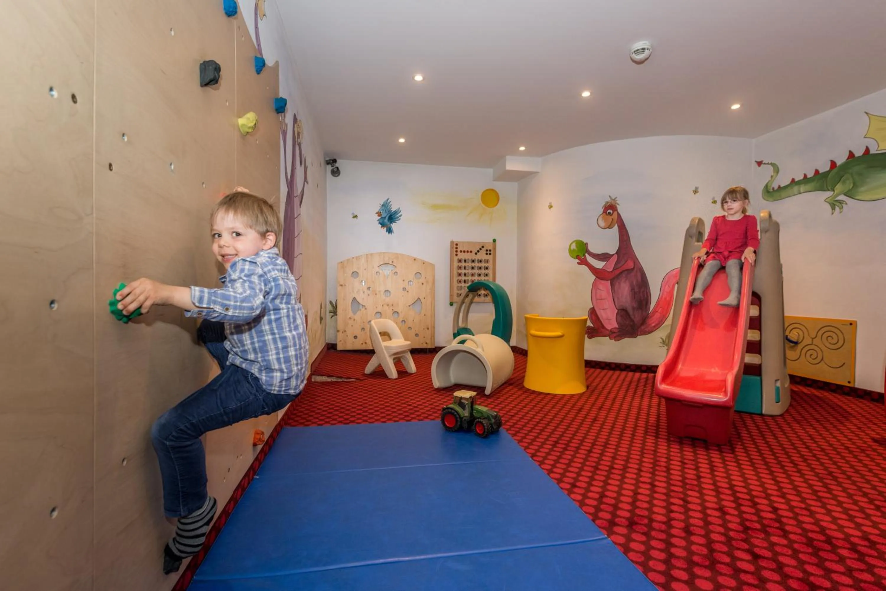 Game Room in Hotel Almschlössl & Schrotteralm