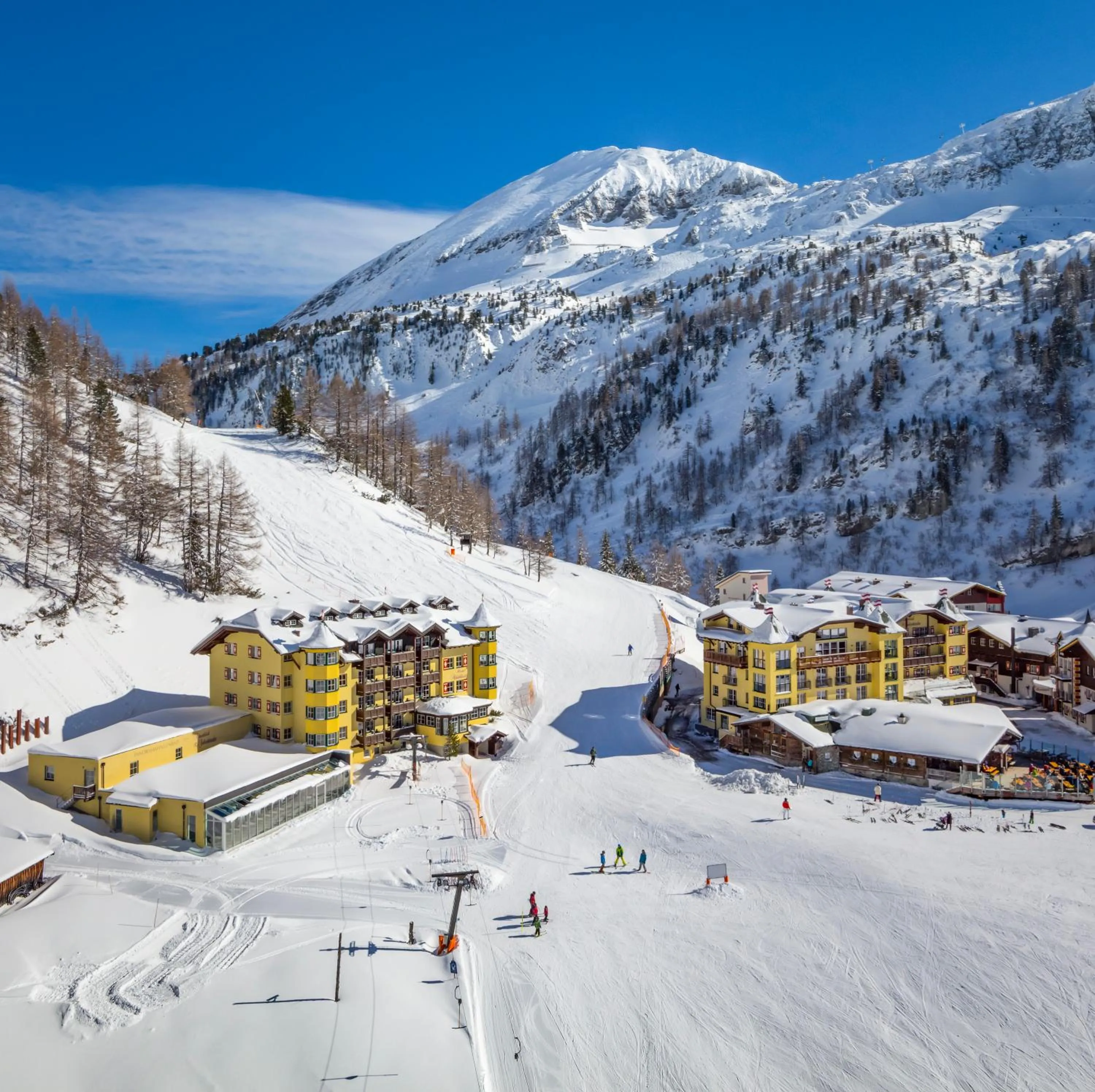 Mountain view in Hotel Almschlössl & Schrotteralm