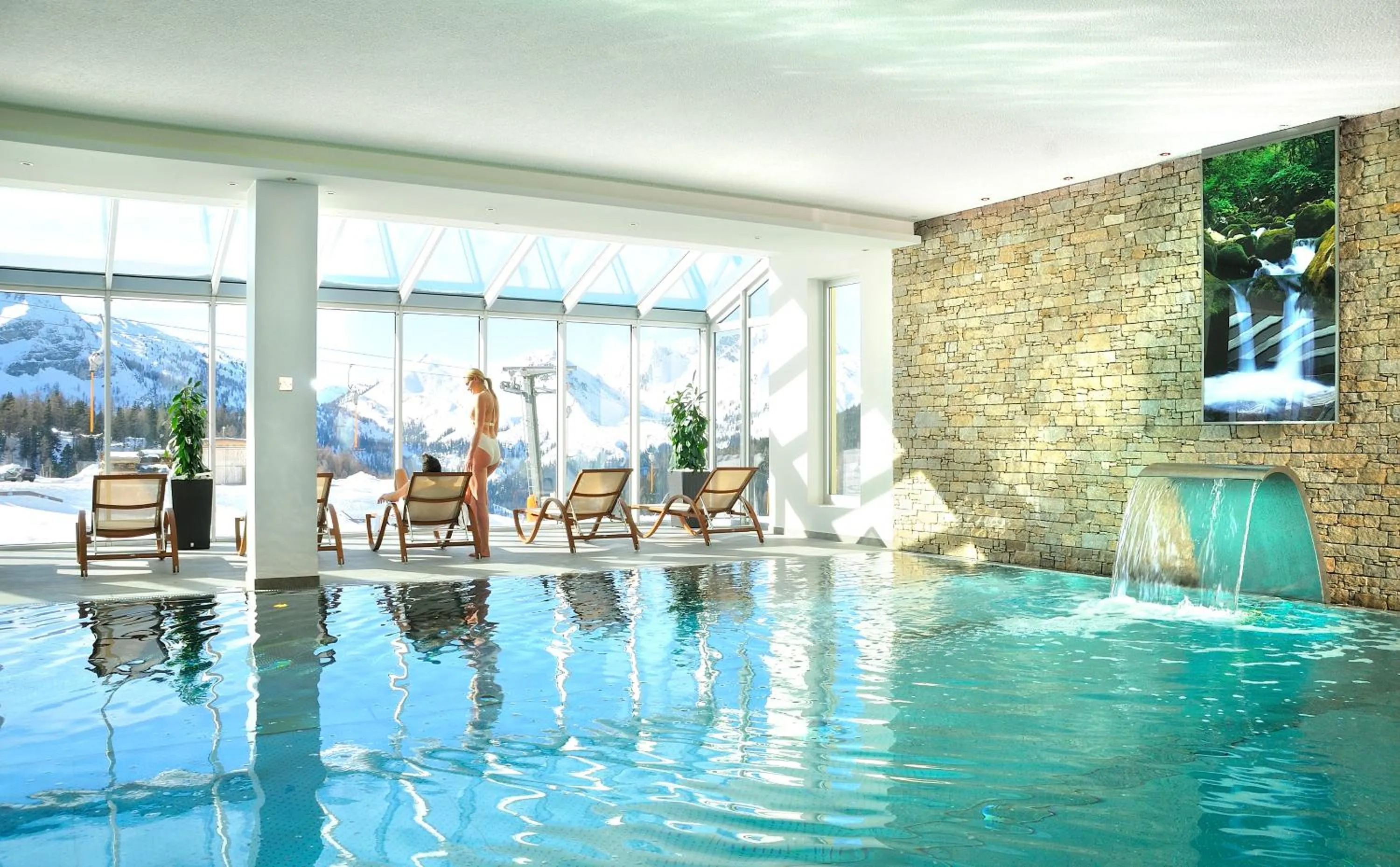 Swimming pool in Hotel Almschlössl & Schrotteralm