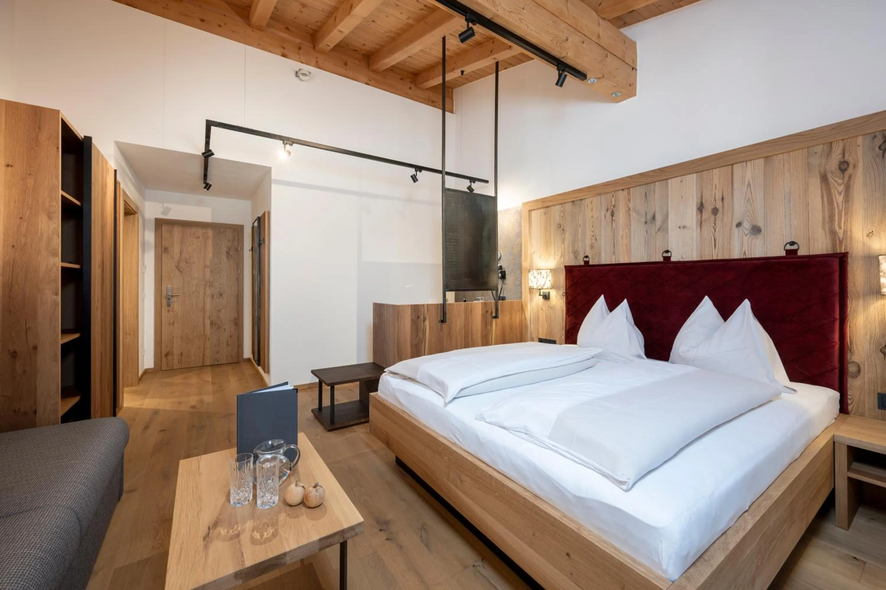 Bed in Hotel Almschlössl & Schrotteralm