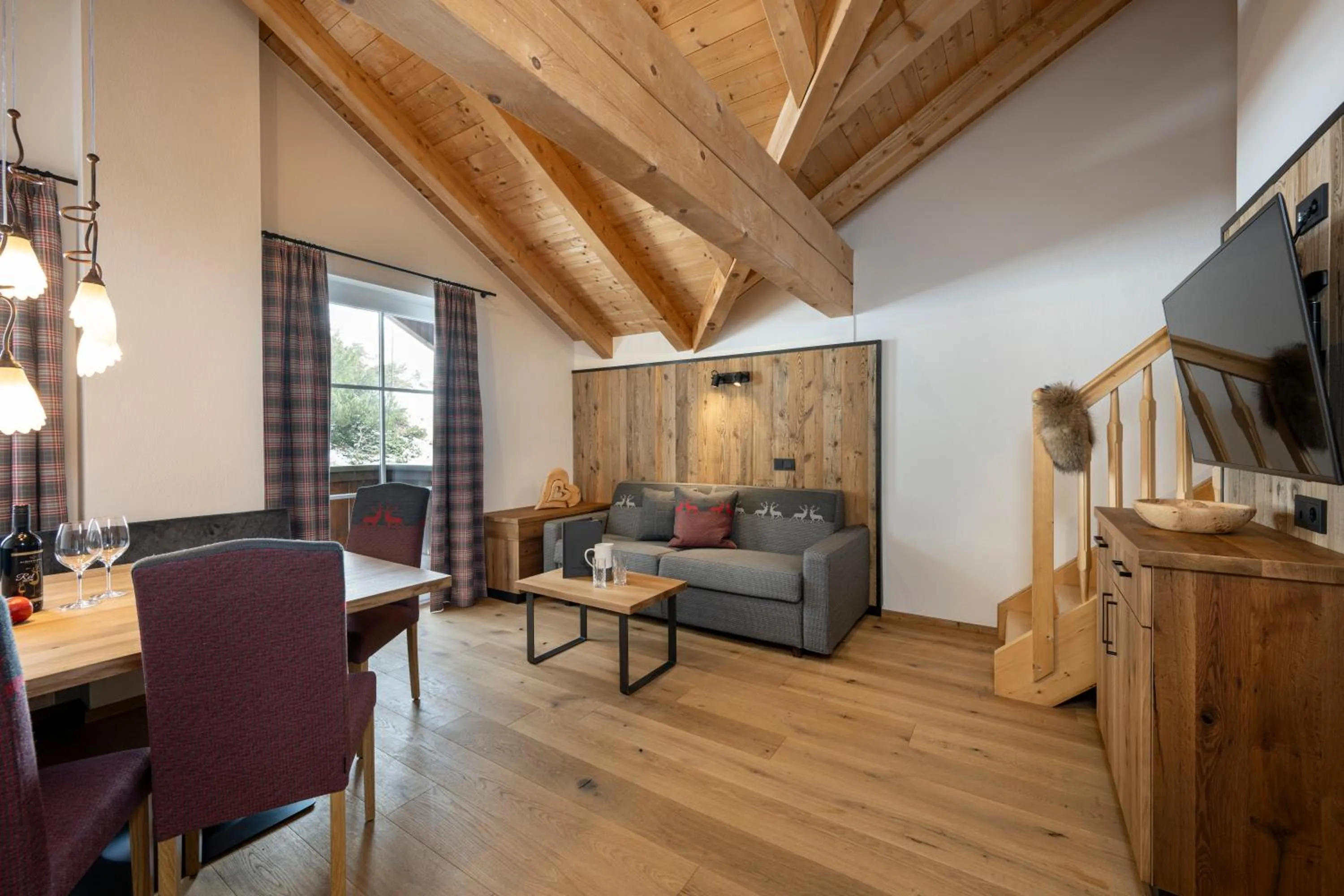 Evening entertainment in Hotel Almschlössl & Schrotteralm