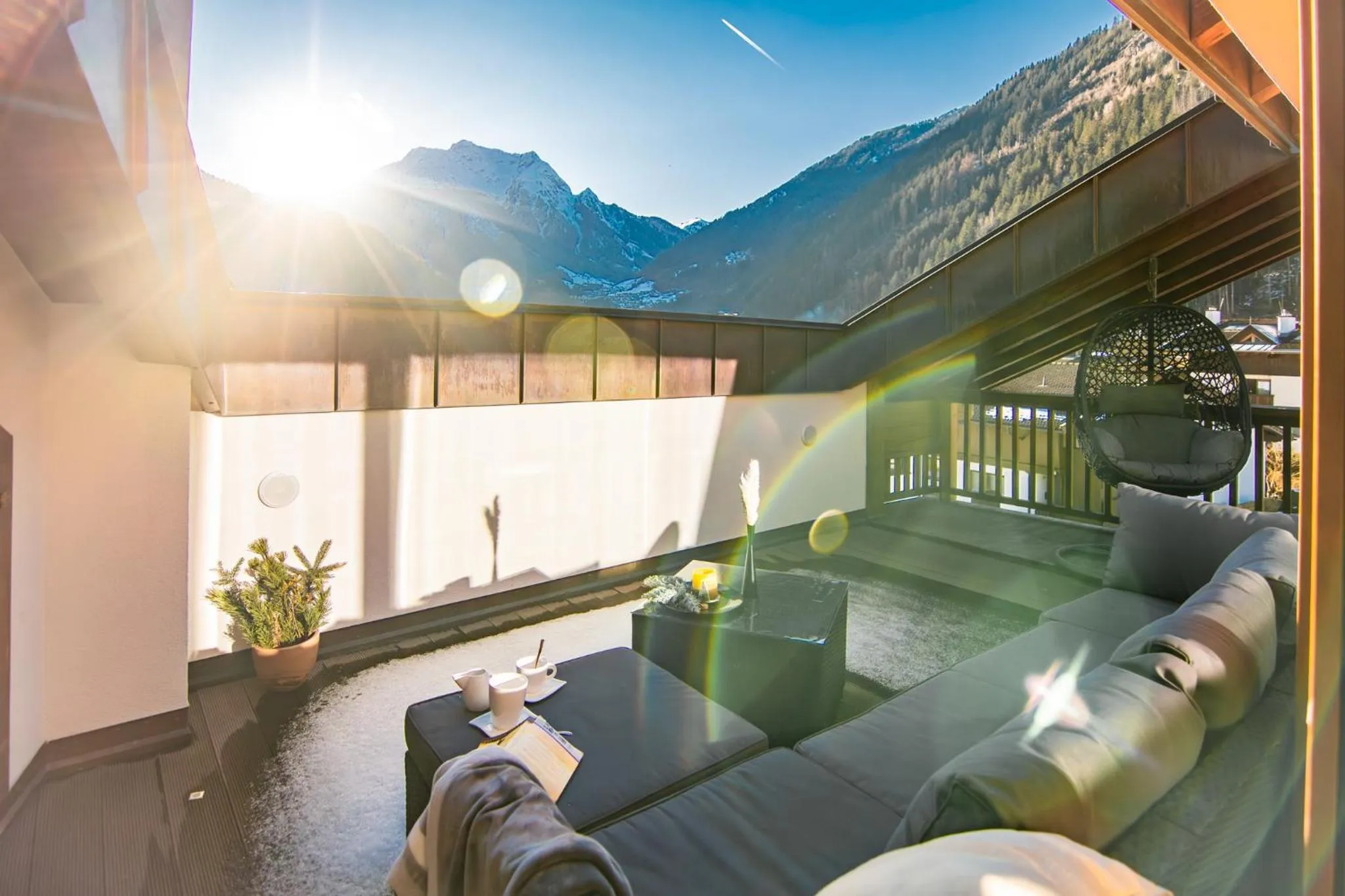 Winter in Apart Central – Premium Mountain&Garden