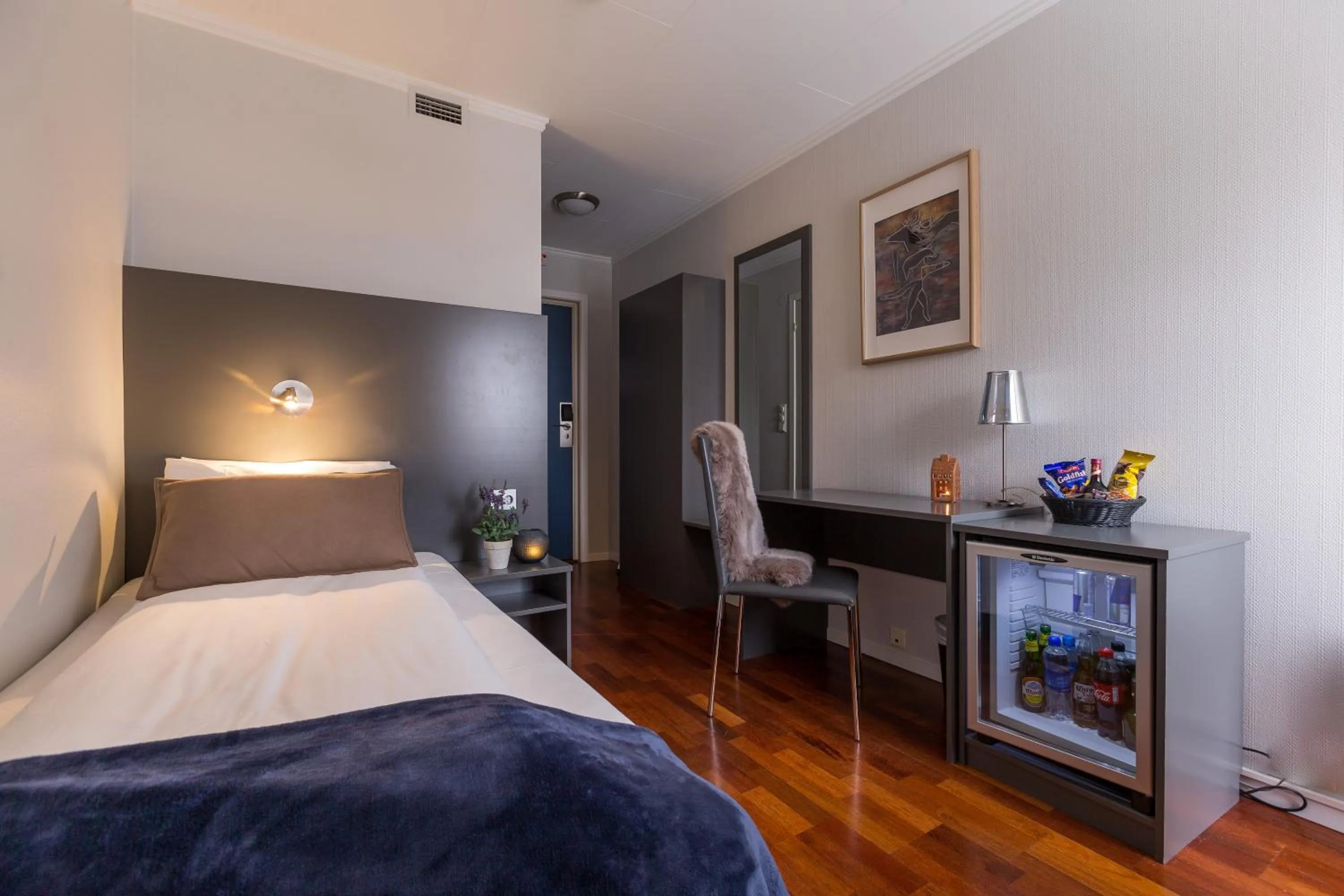 Bedroom, Bed in Enter Viking Hotel