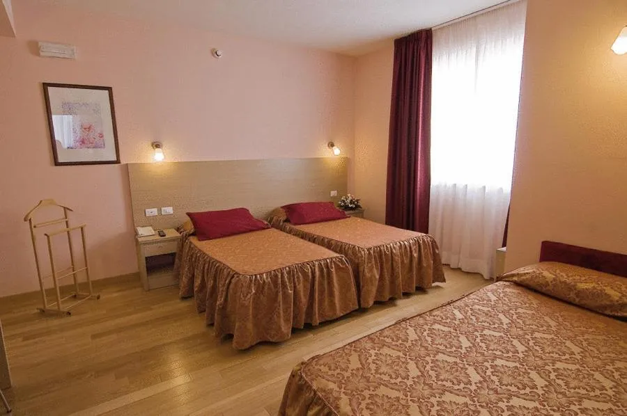 Bed in Hotel Granducato