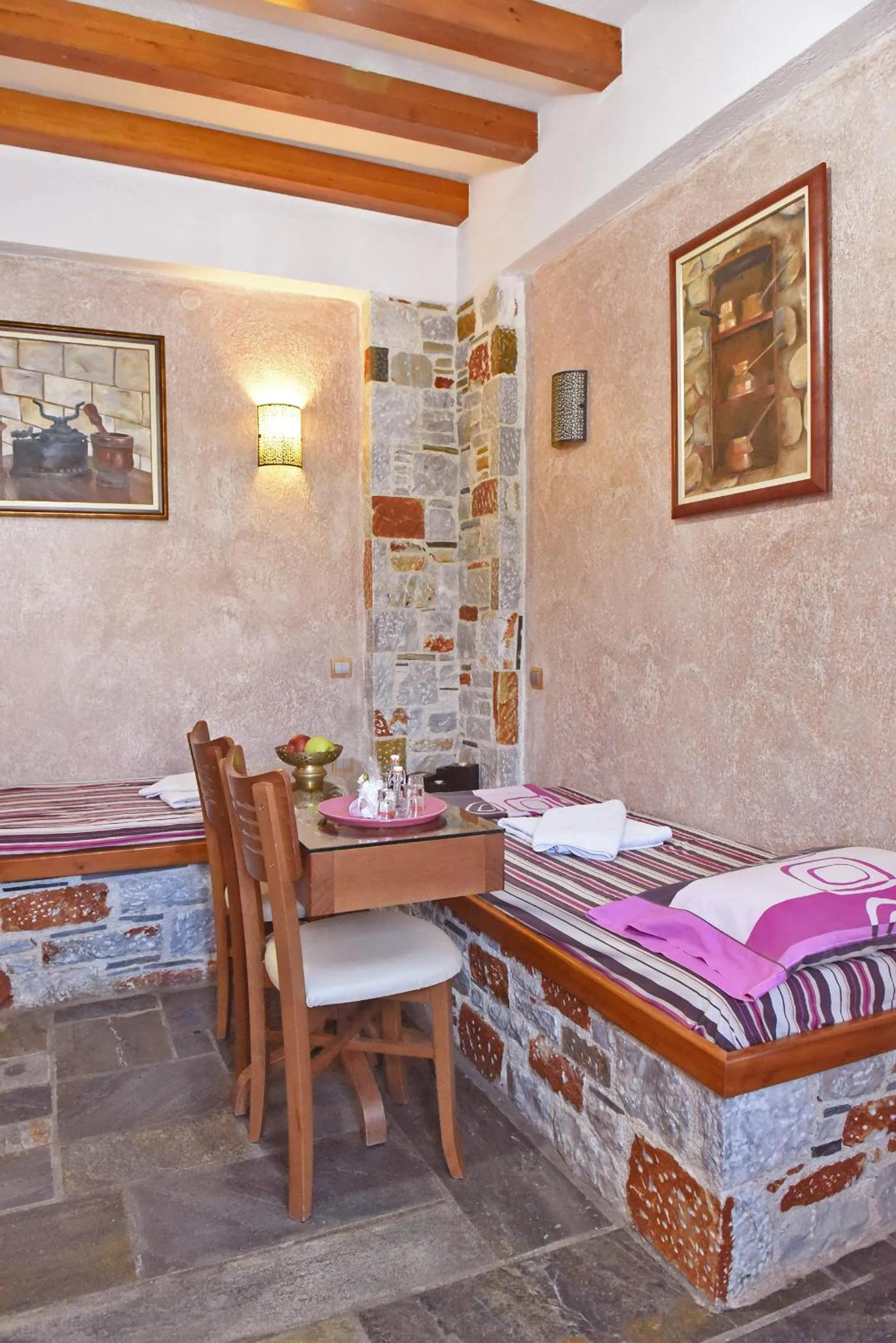 Bed in Aegean Wave - Faros