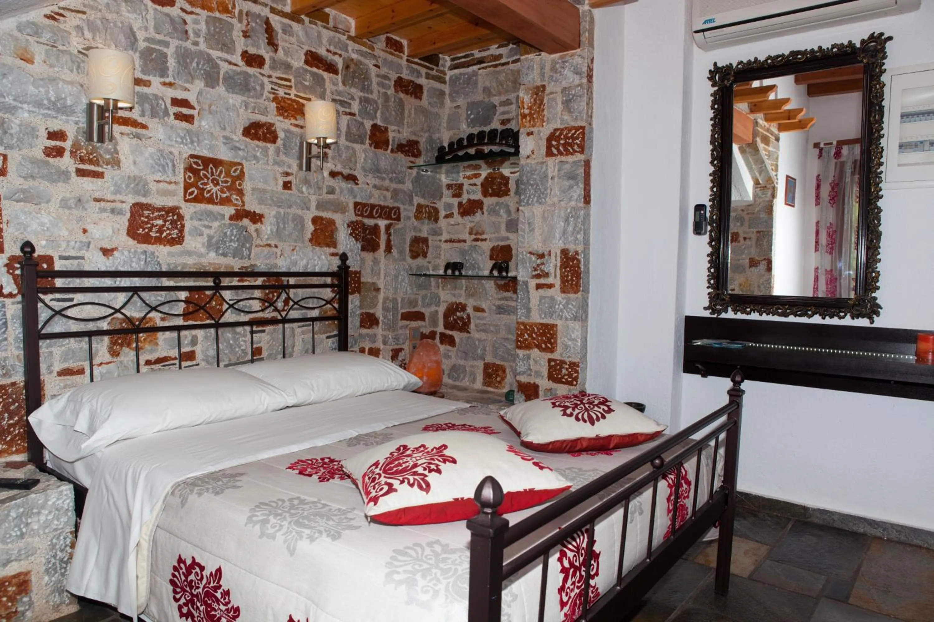 Bedroom, Bed in Aegean Wave - Faros