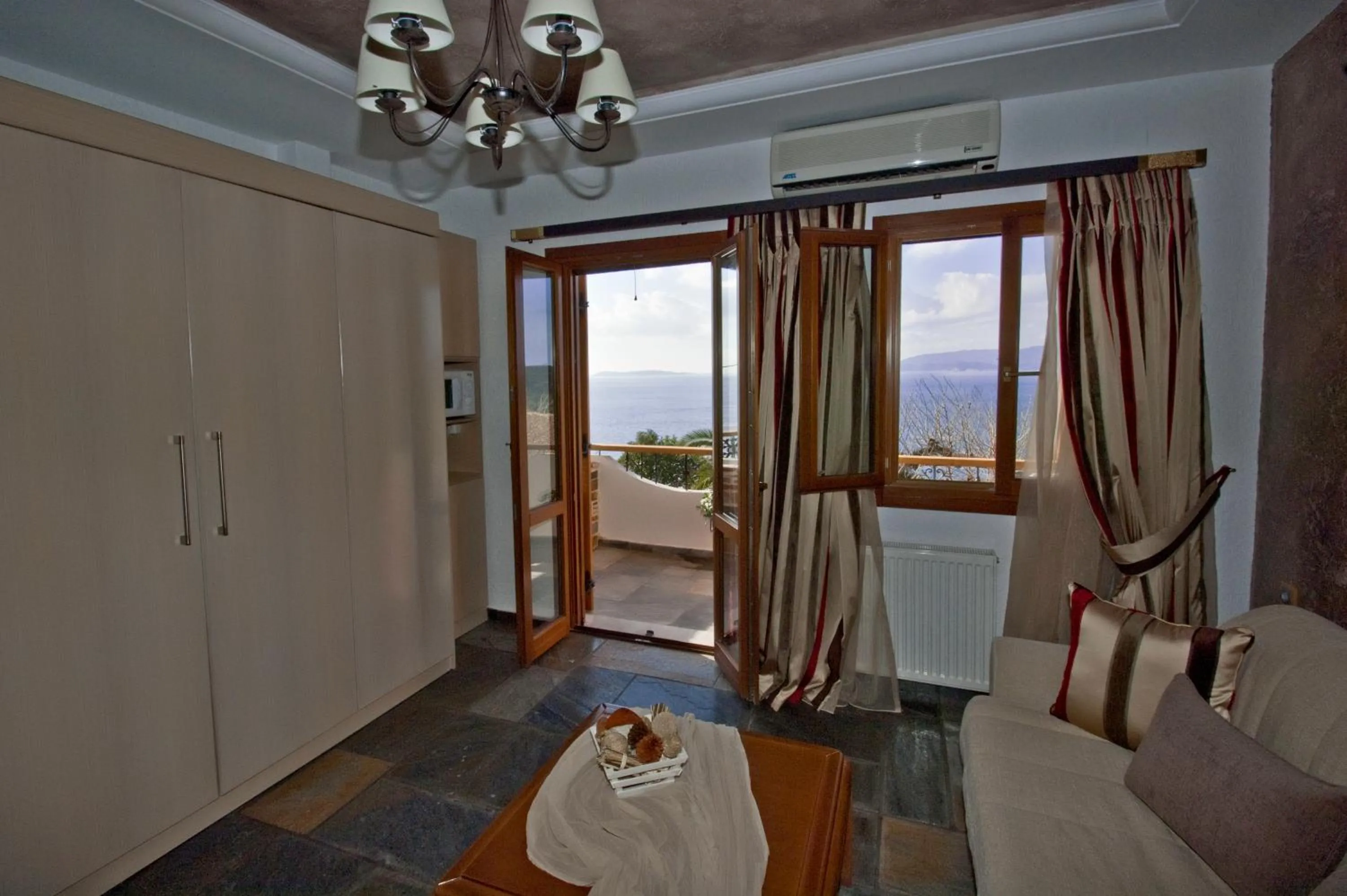 Living room in Aegean Wave - Faros