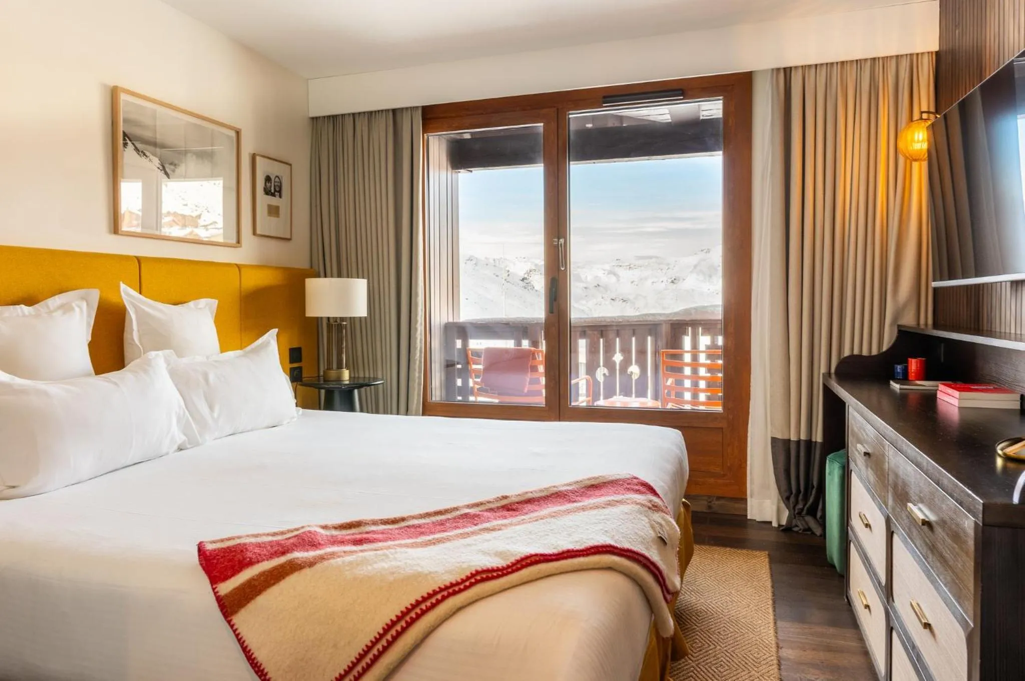 Photo of the whole room, Bed in Le Val Thorens, a Beaumier hotel