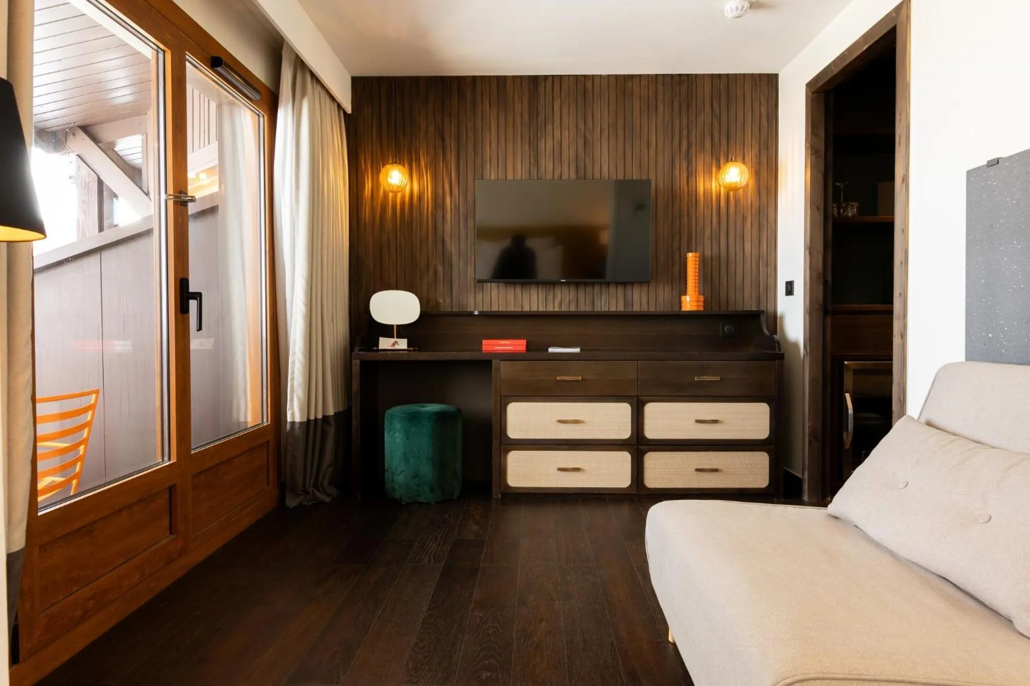 Photo of the whole room in Le Val Thorens, a Beaumier hotel