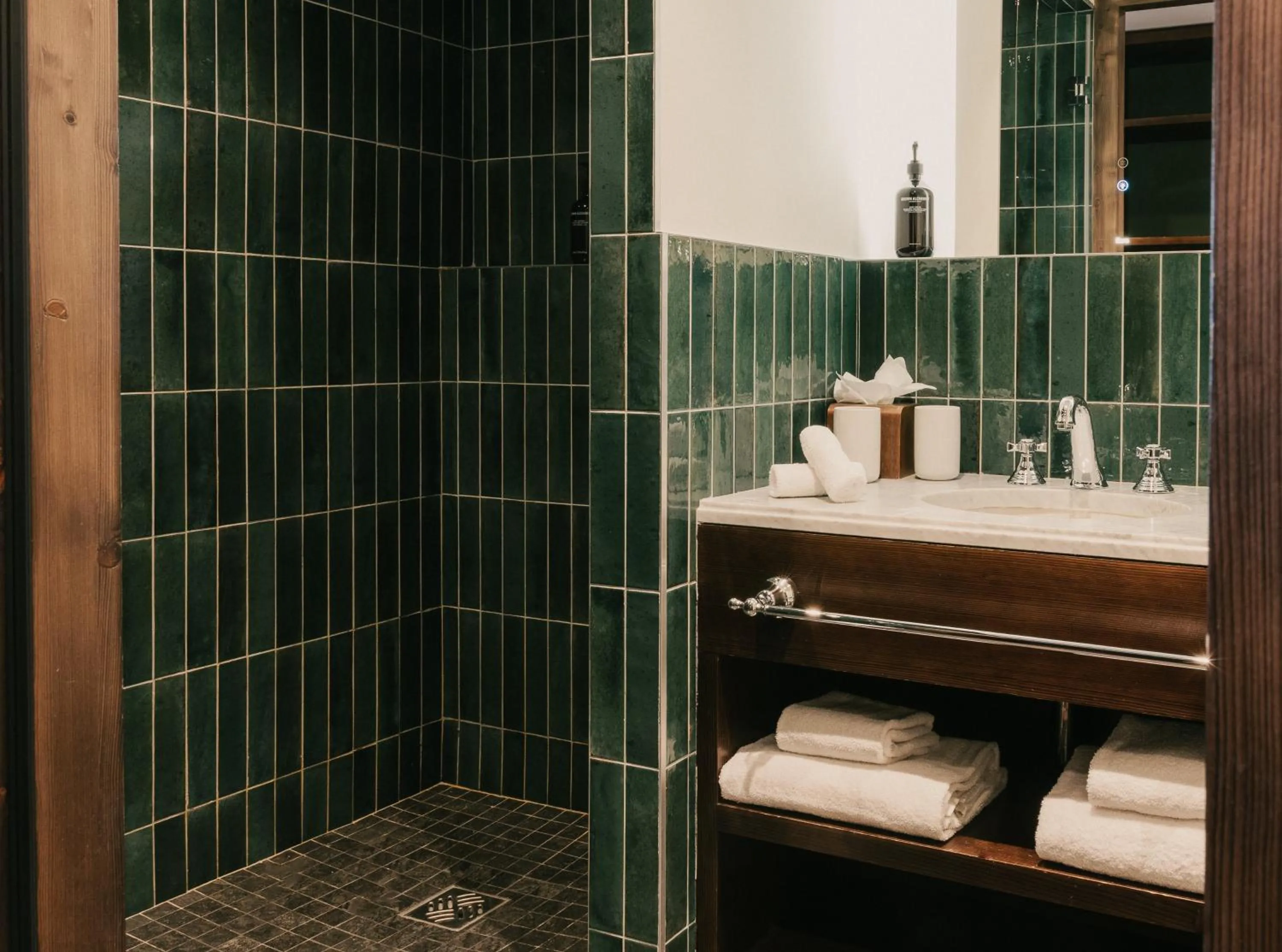 Photo of the whole room in Le Val Thorens, a Beaumier hotel