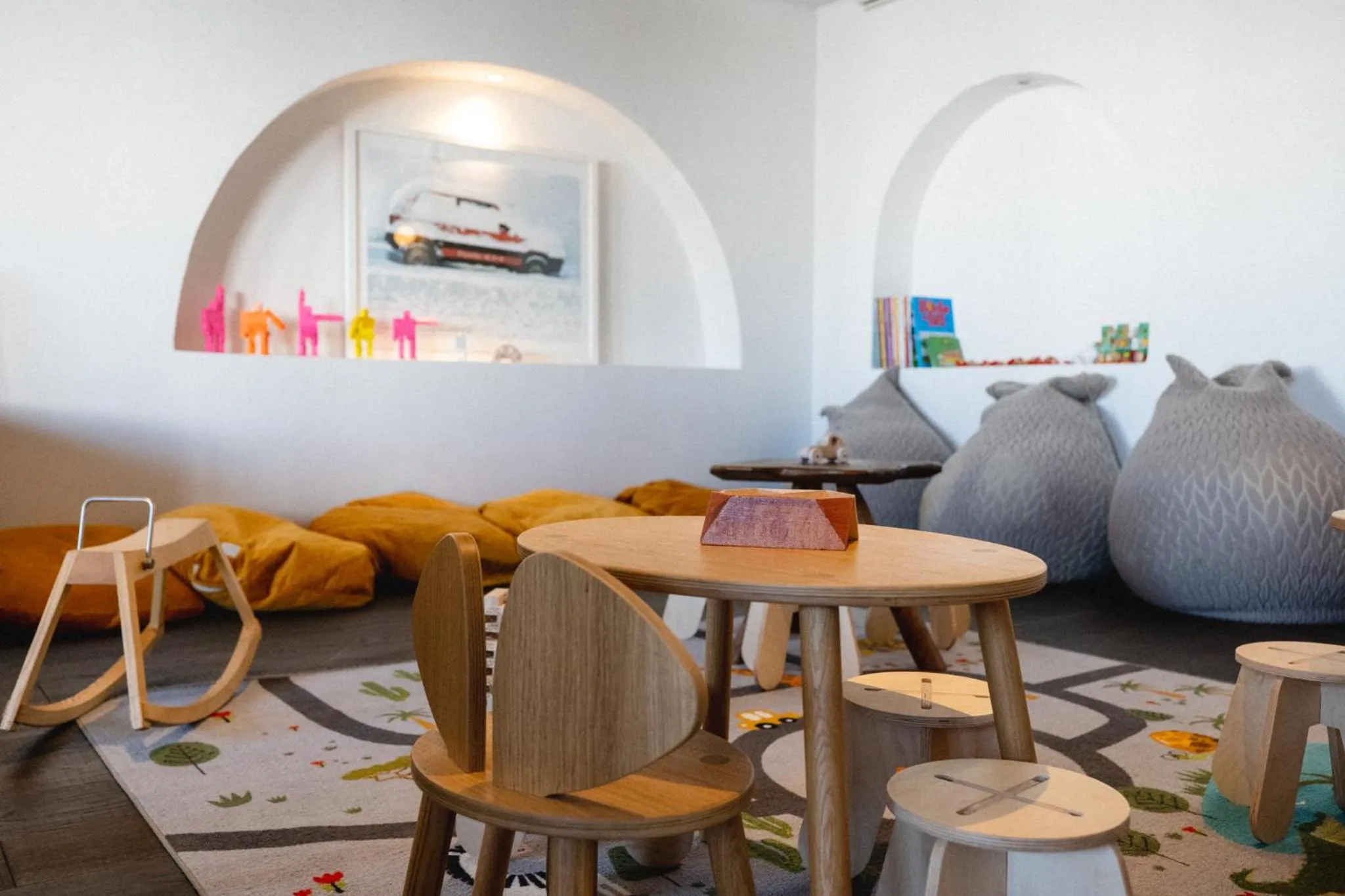 Lobby or reception in Le Val Thorens, a Beaumier hotel