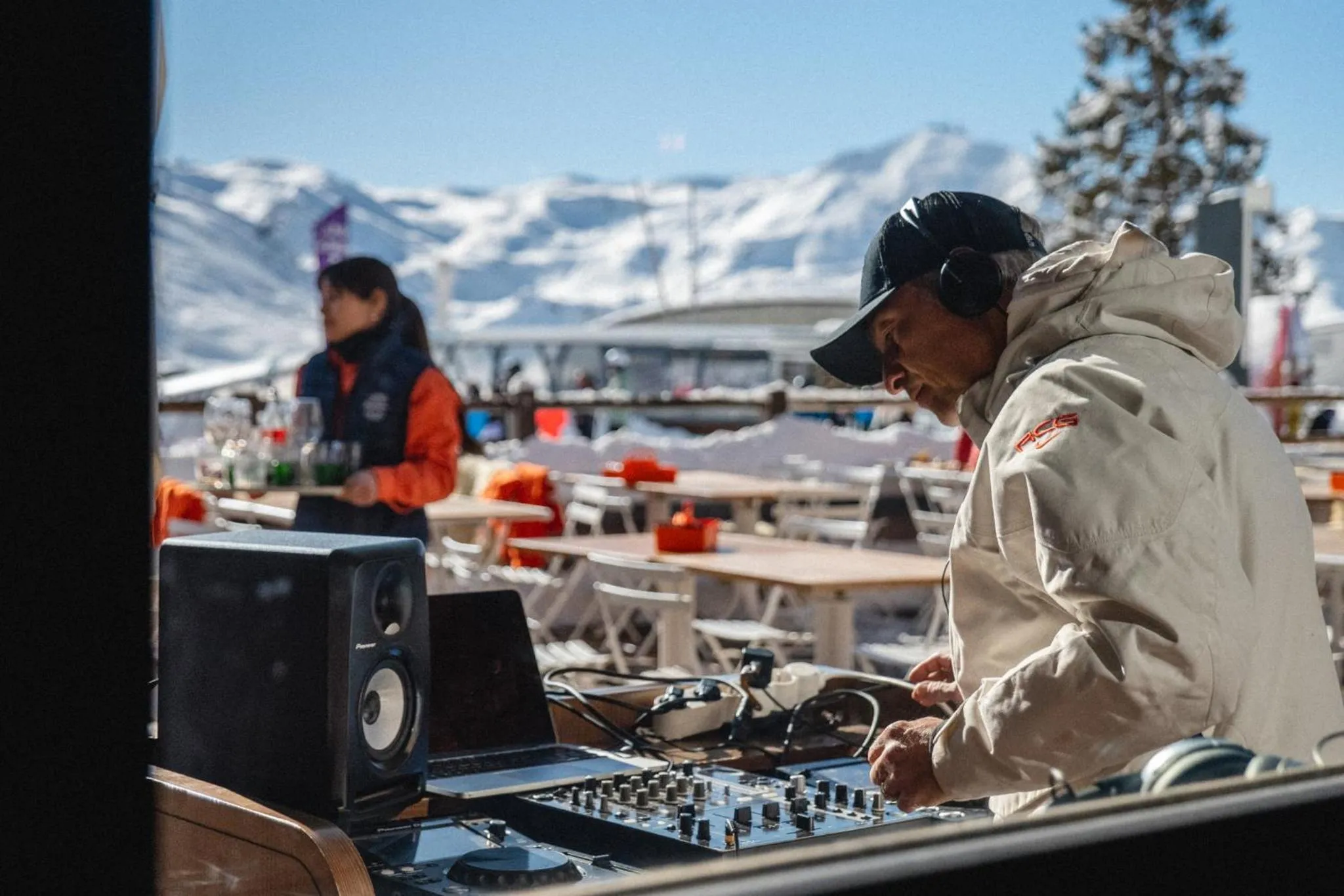 Balcony/Terrace in Le Val Thorens, a Beaumier hotel