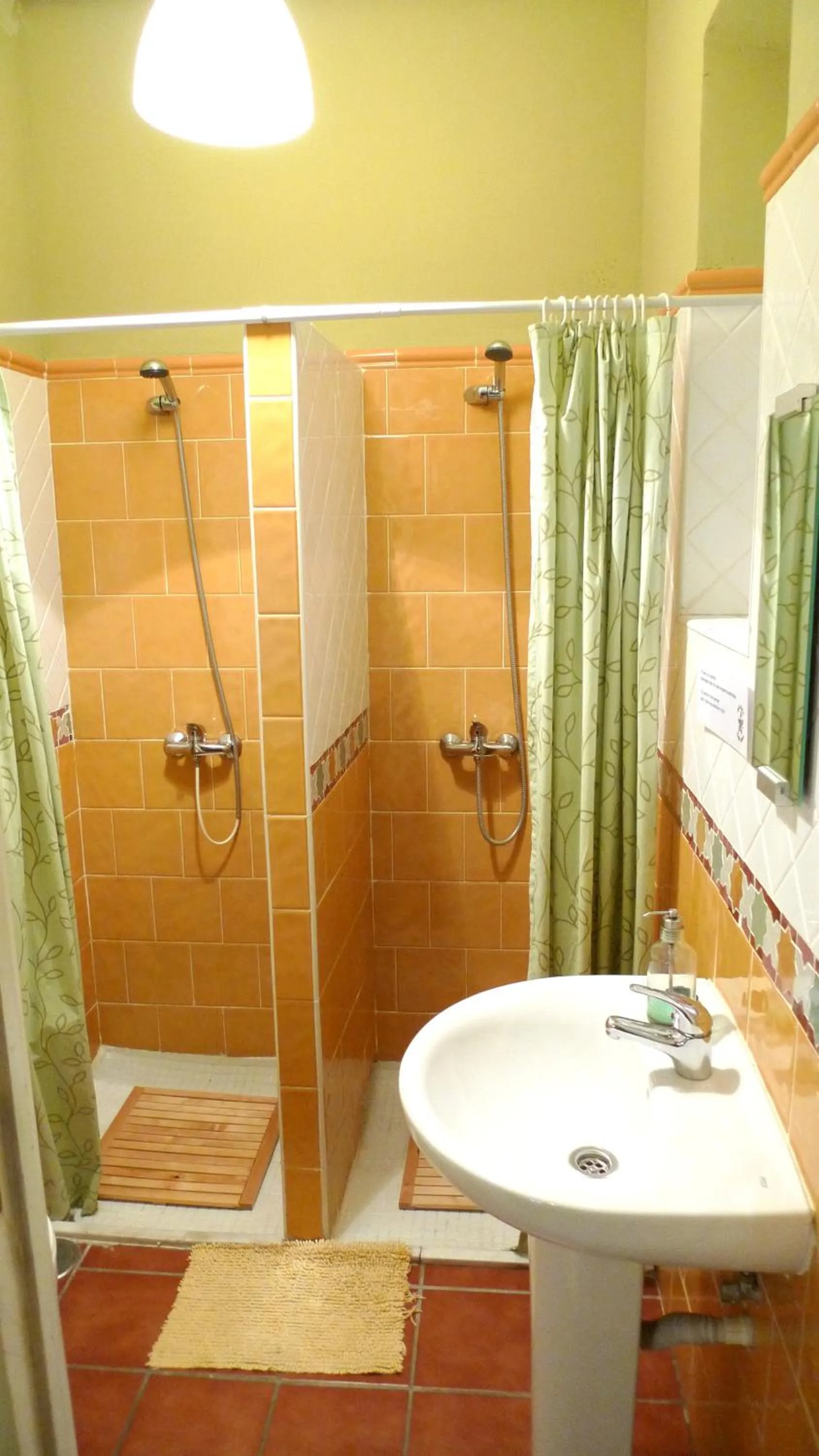 Bathroom in Villa Alicia Guest House